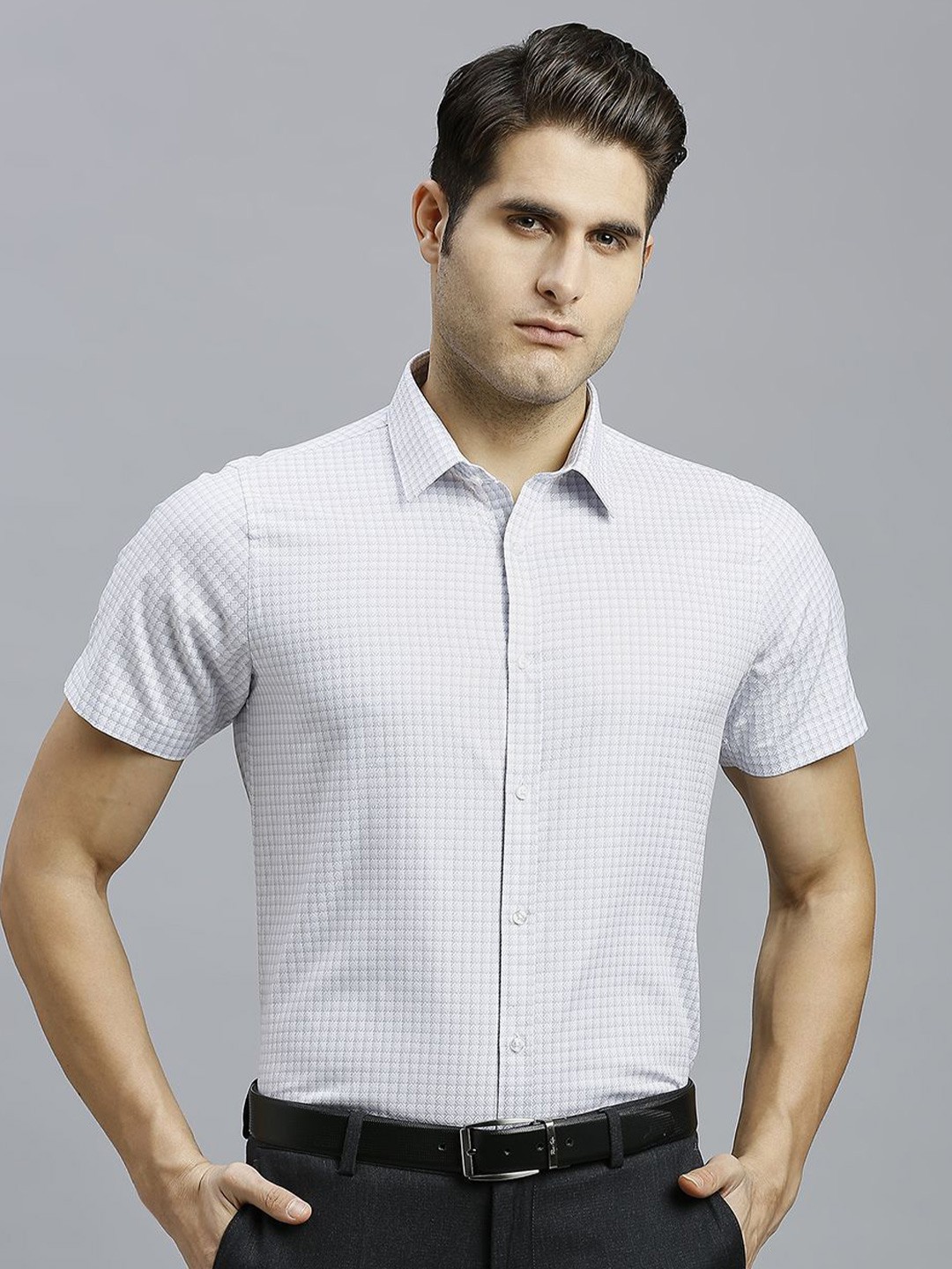

Reid & Taylor Men Slim Fit Opaque Checked Formal Shirt, White