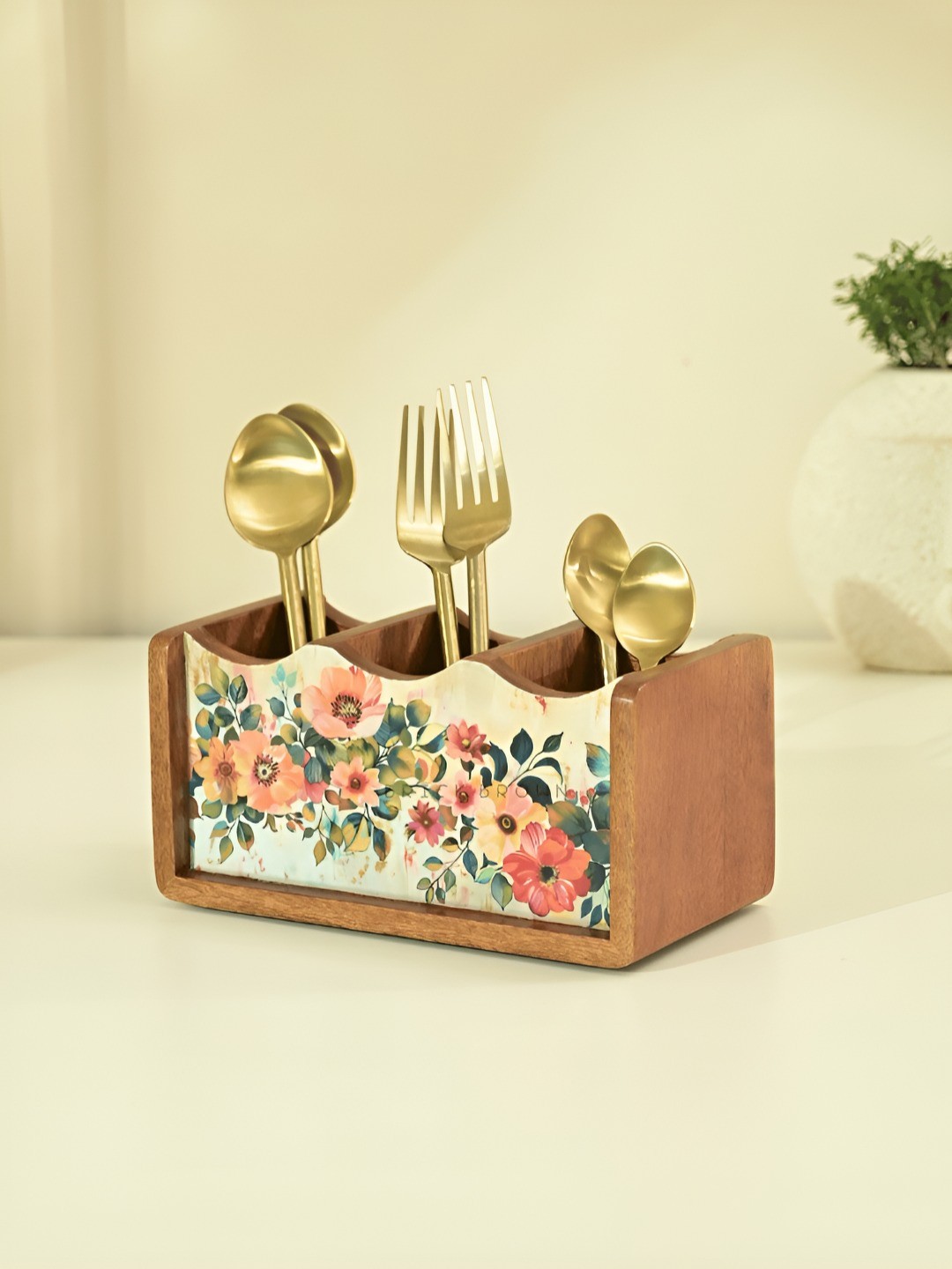 

BRICK BROWN Pink Wood Cutlery Holder