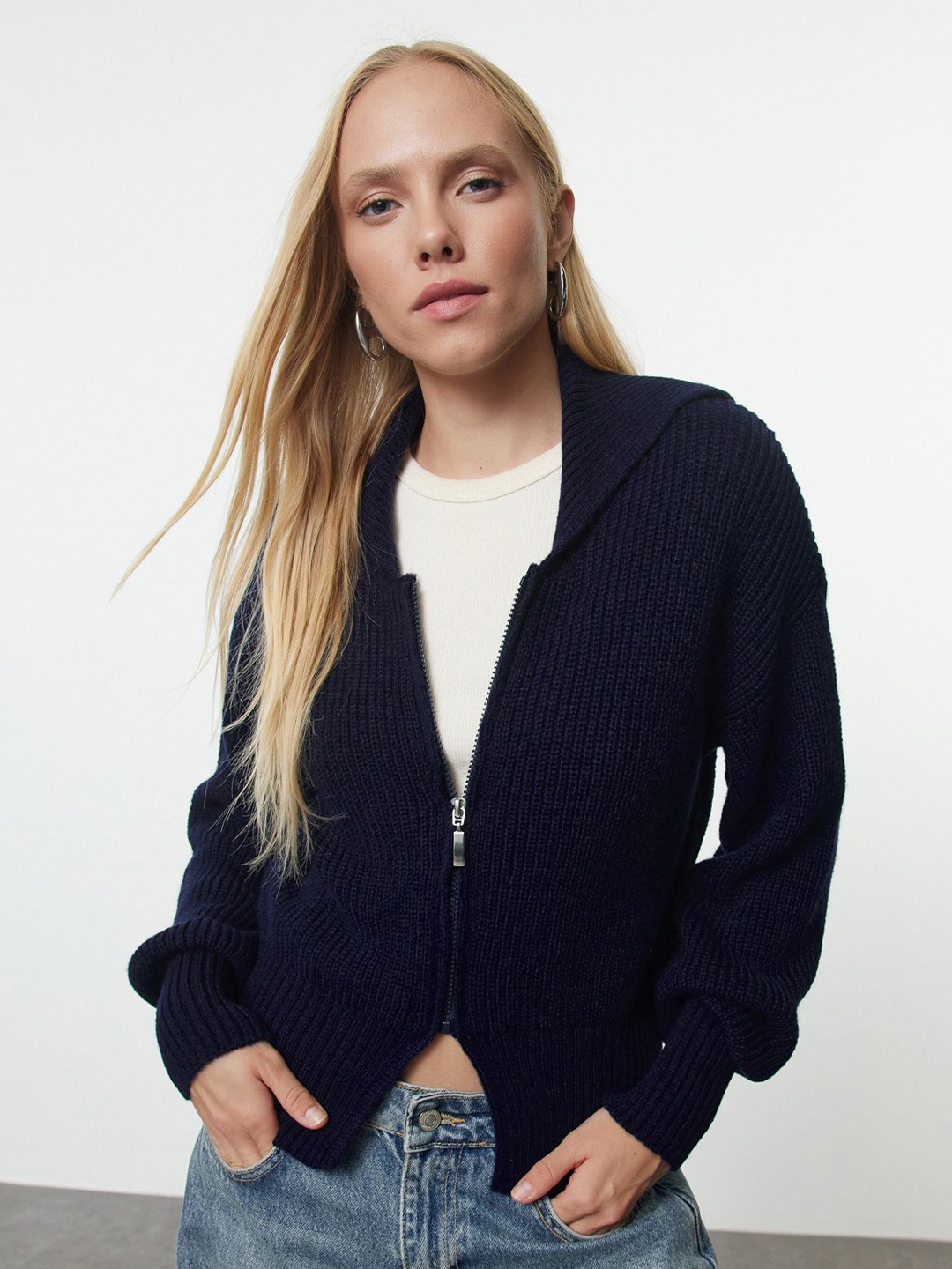 

Trendyol Women Cable Knit Cardigan, Navy blue