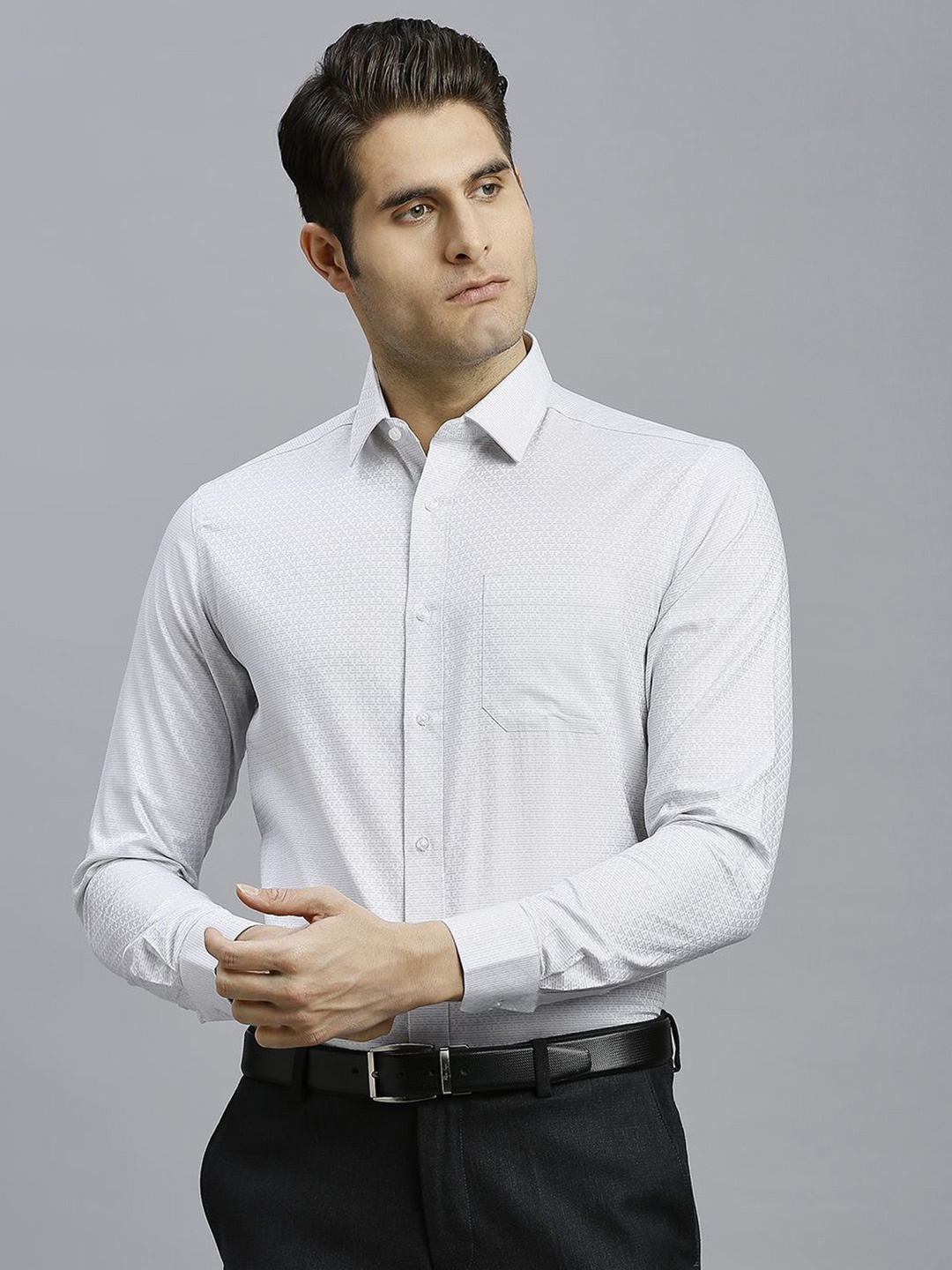 

Reid & Taylor Men Classic Opaque Striped Formal Shirt, White