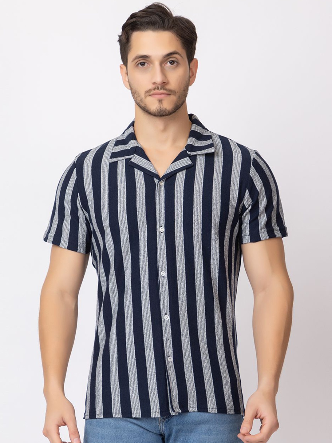 

ARIIX Men Opaque Colourblocked Casual Shirt, Navy blue