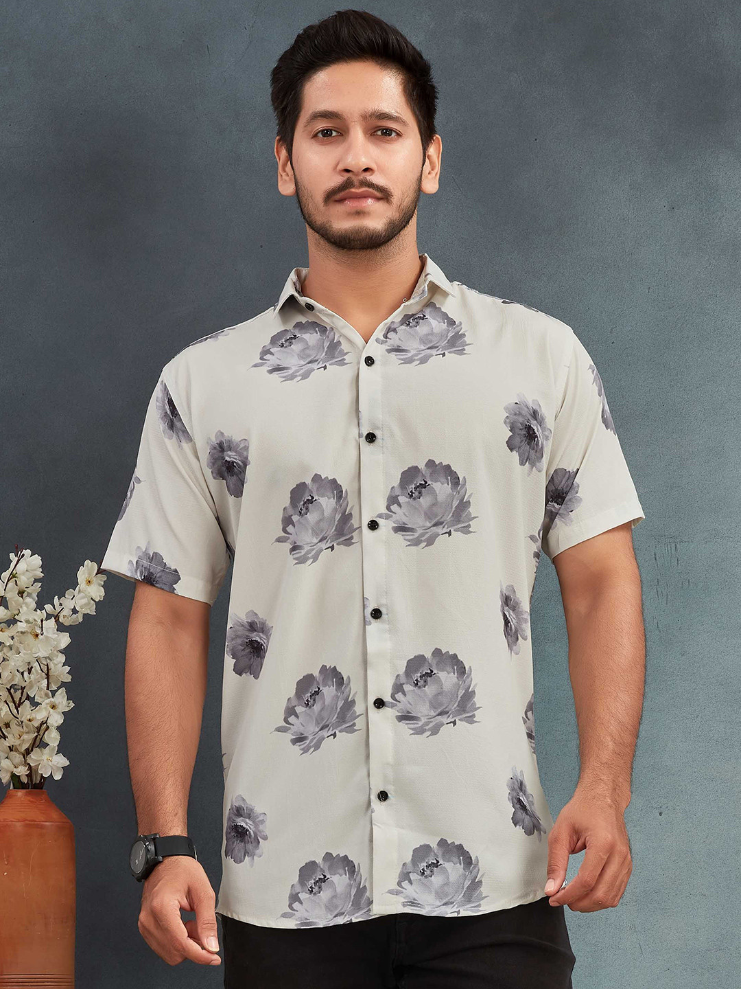 

Urban Buccachi Men Comfort Floral Opaque Printed Casual Shirt, White