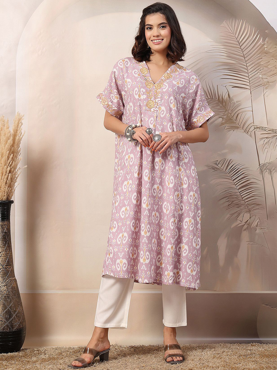 

House Of Zelena Women Rayon Printed Maternity Kurta Set with Zip, Lavender