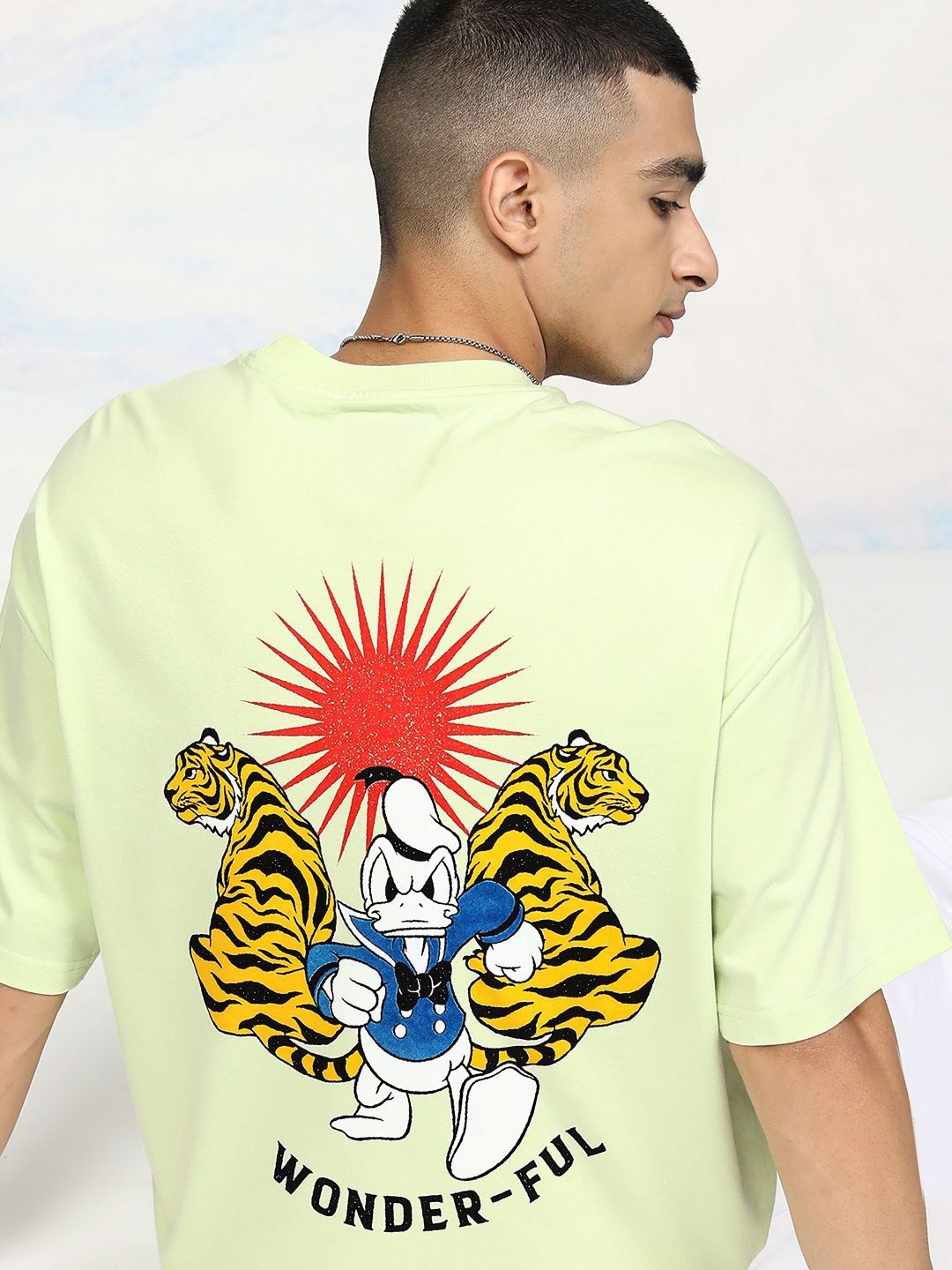 

HIGHLANDER Men Donald Duck Printed Drop Shoulder Sleeves Tshirt, Lime green