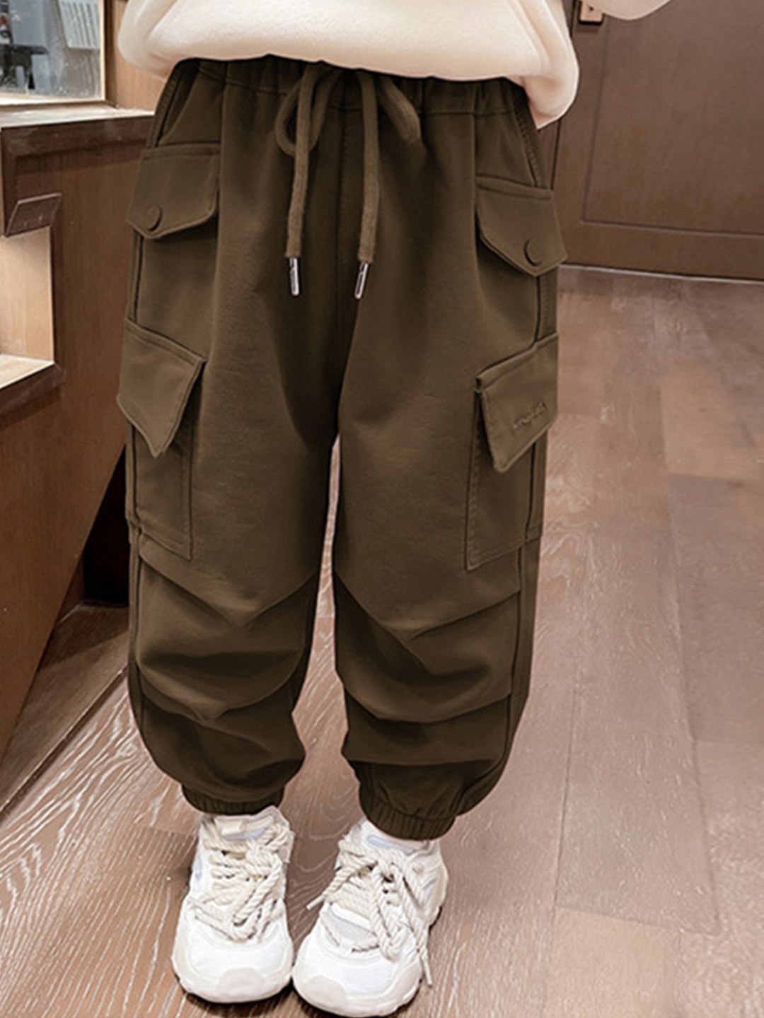 

LULU & SKY Girls Tapered Fit High-Rise Joggers Trousers, Khaki