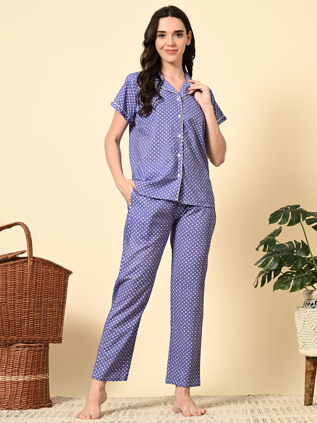 

Ichaa Women Printed Night suit, Purple