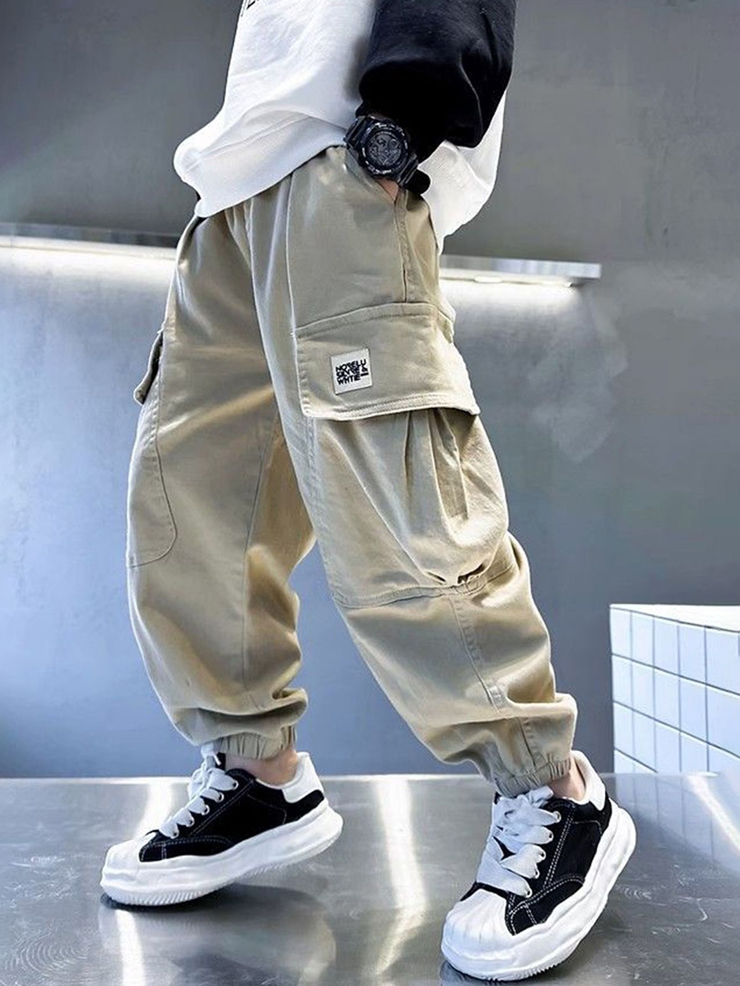 

LULU & SKY Boys Tapered Fit High-Rise Cargos Trousers, Khaki