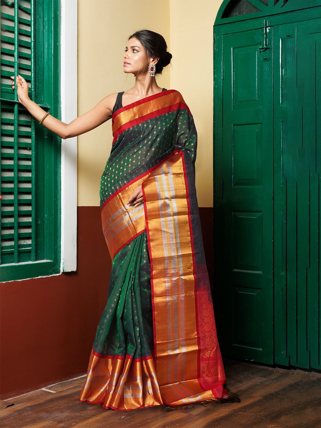 

Unnati Silks Woven Design Zari Silk Cotton Handloom Kanjeevaram Saree, Green
