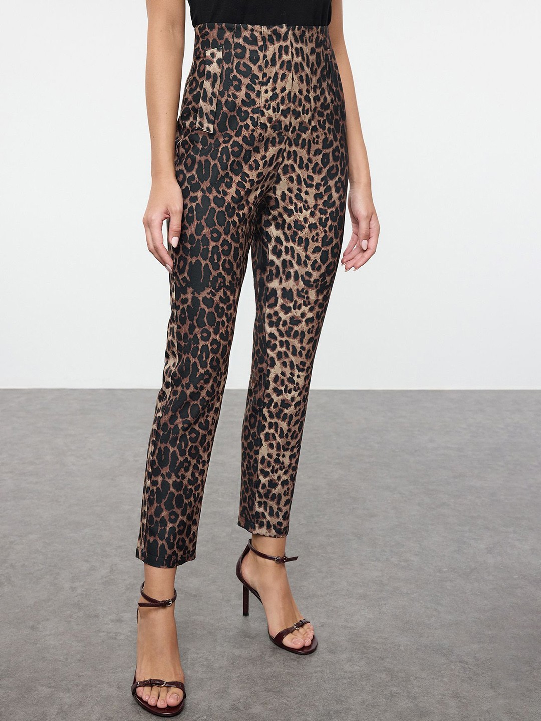 

Trendyol Women Animal Printed Trousers, Na