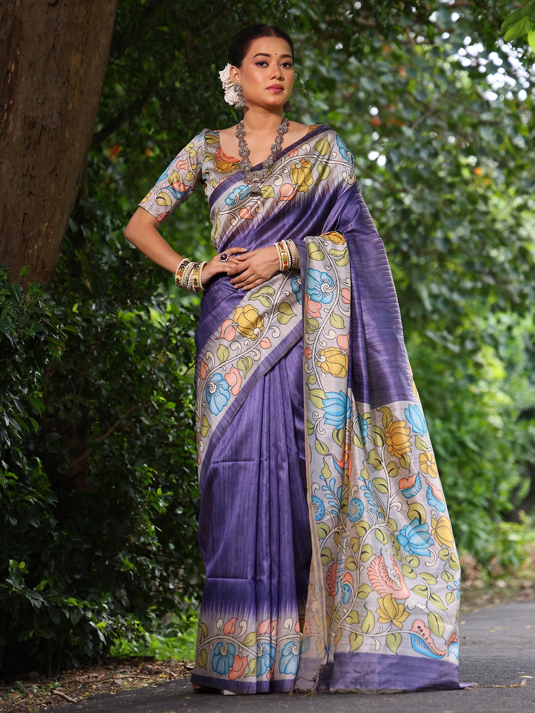 

Jinal & Jinal Floral Silk Blend Ikat Saree, Violet