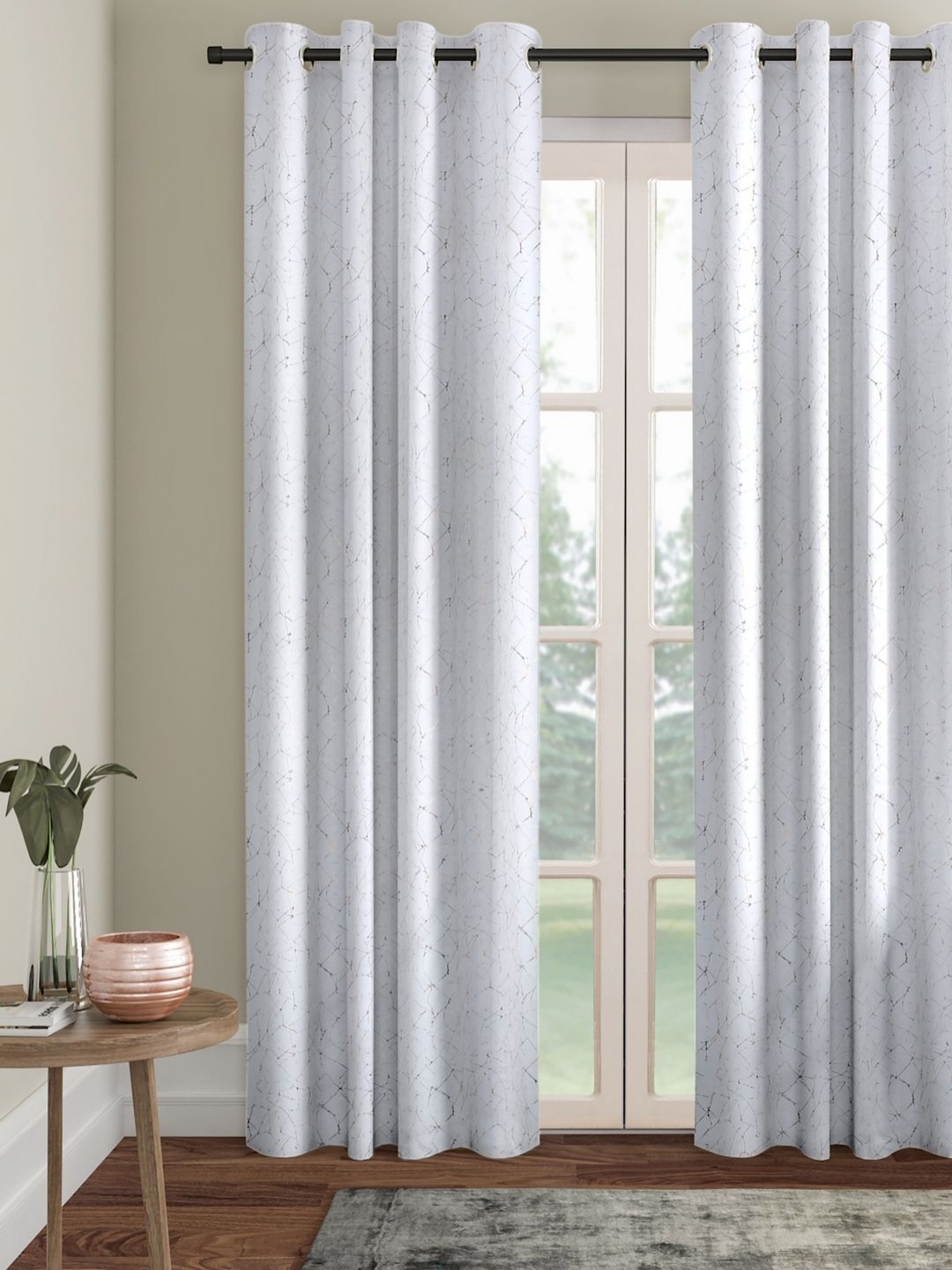 

SOKNACK White & Gold-Toned Geometric Long Door Curtain