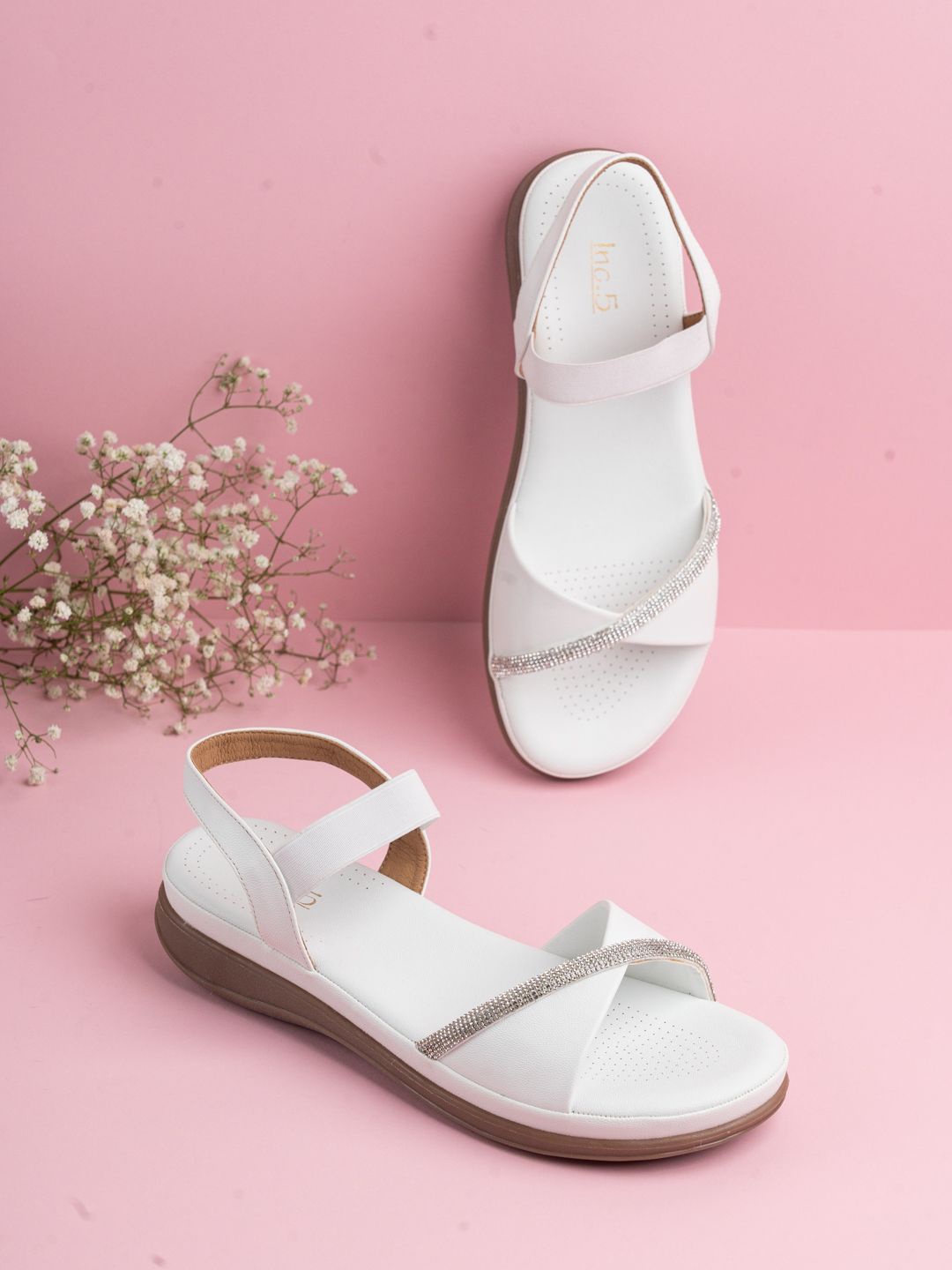 

Inc 5 Women Embellished Party Open Toe Flats, White
