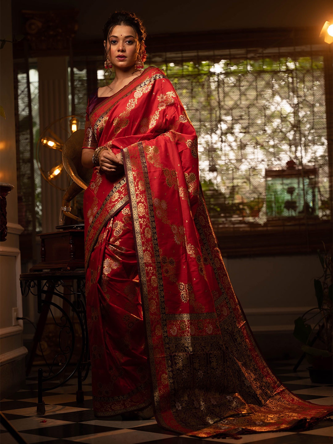 

Jinal & Jinal Woven Design Zari Pure Silk Banarasi Saree, Red