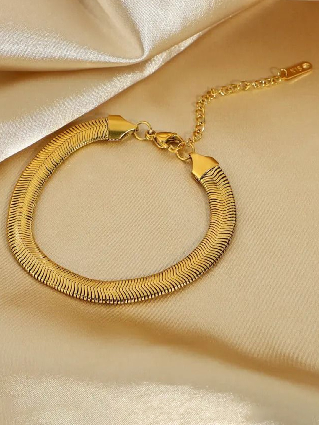 

DIVASTRI Gold-Plated Stainless Steel Anti Tarnish Link Bracelet