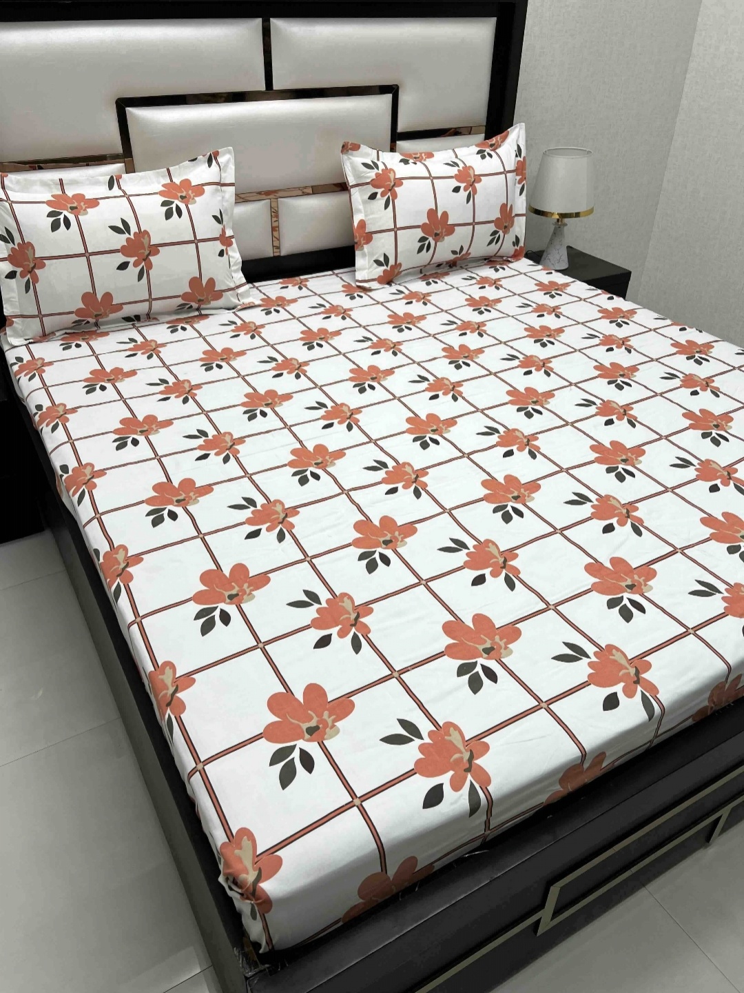 

Pure Decor Queen Size Double Bed Bedsheet With 2 Pillow Covers 2.28m X 2.54m, Orange