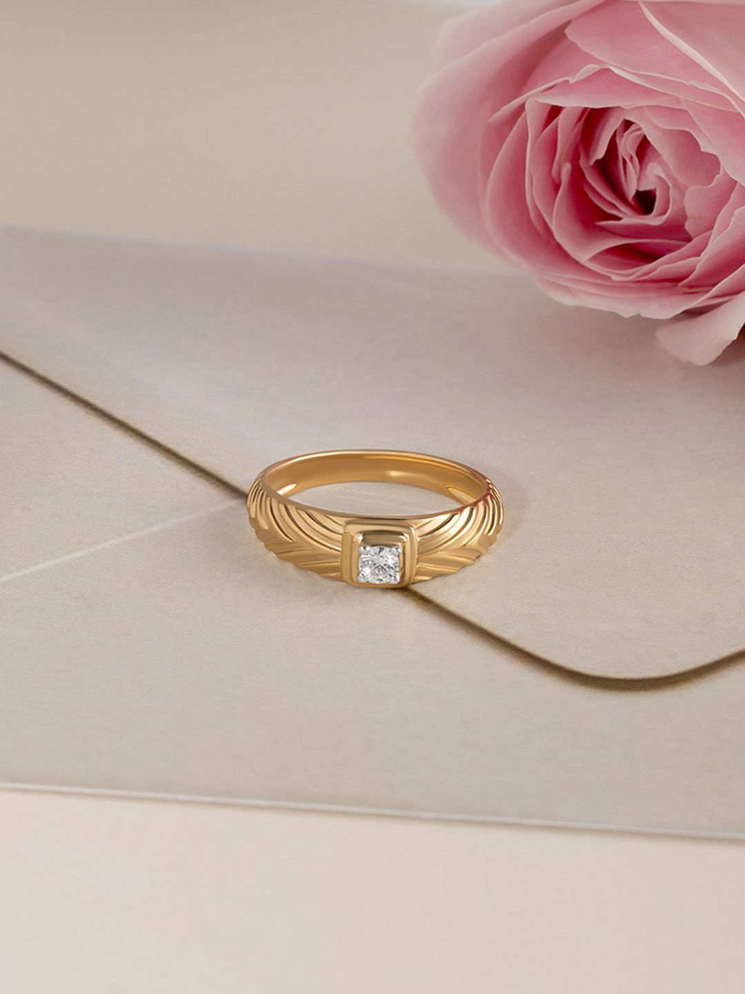 

Mia by Tanishq Men14KT Finger Ring Diamond, Yellow