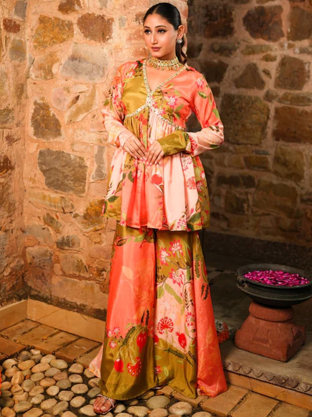 

KNIT NAP PRODUCTIONS Floral Printed Regular Kurta with Sharara & With Dupatta, Peach