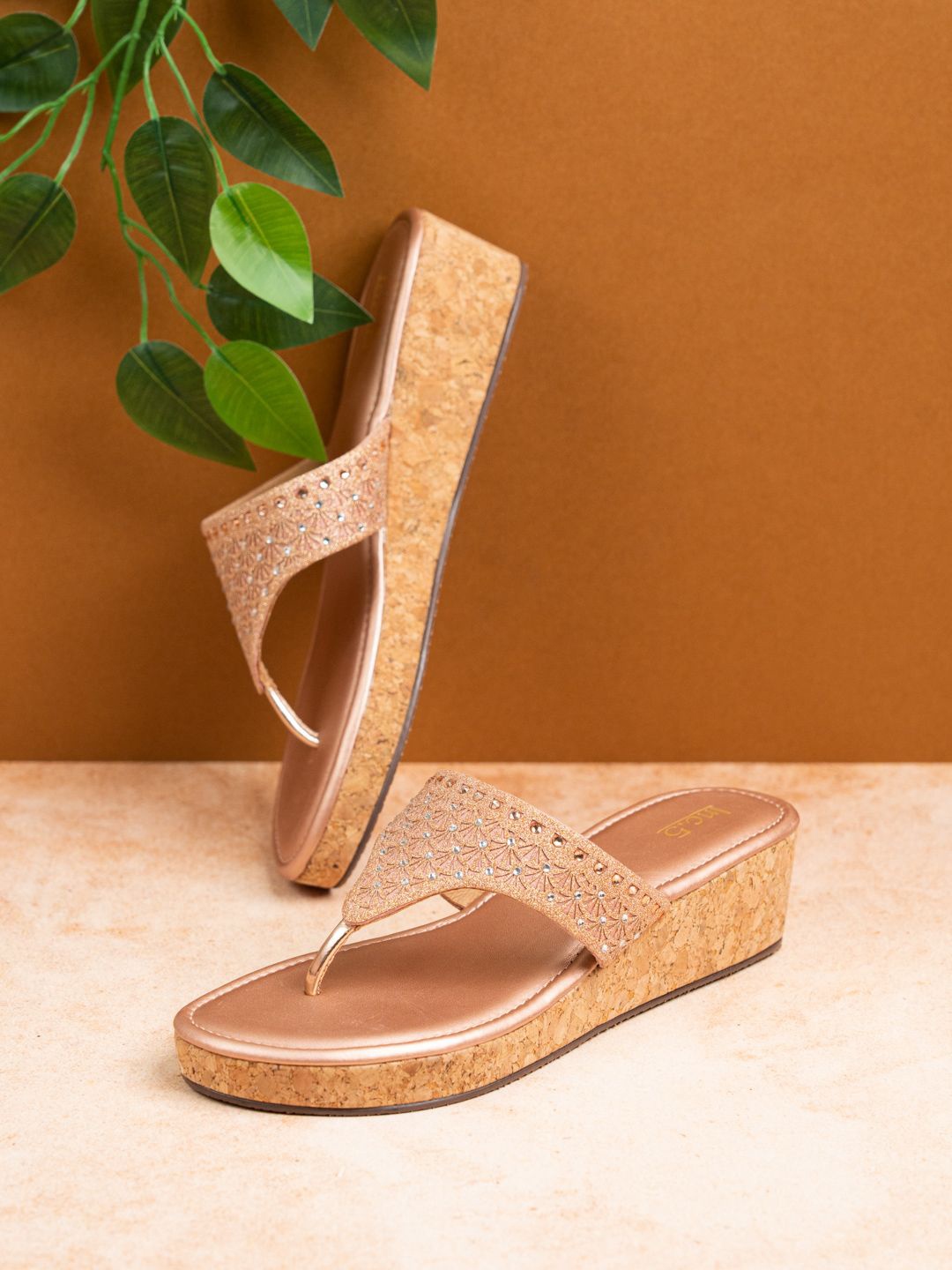 

Inc 5 Women Embellished Ethnic Wedge Sandals, Rose gold