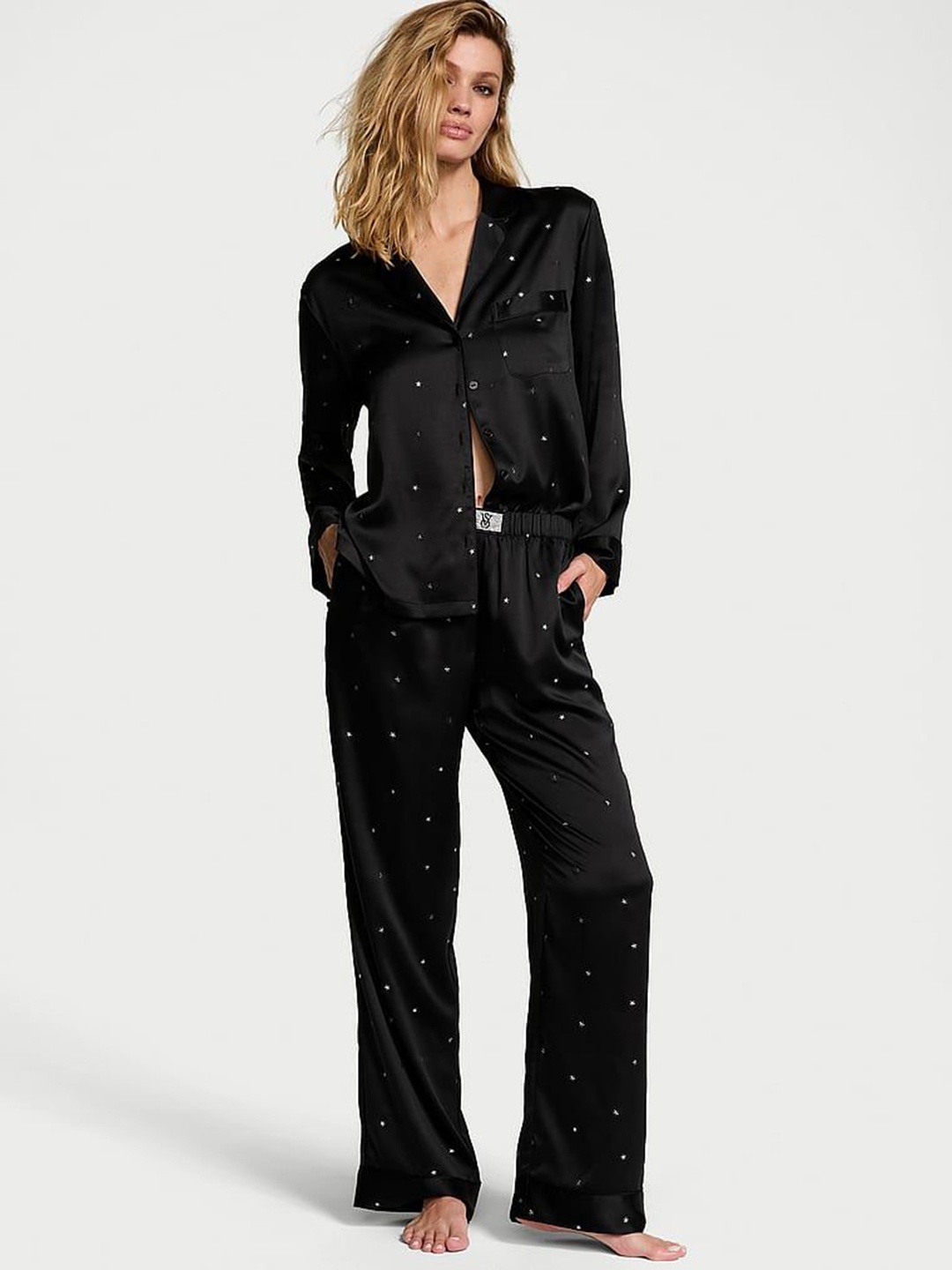 

Victoria's Secret Women Graphic Printed Night suit, Black