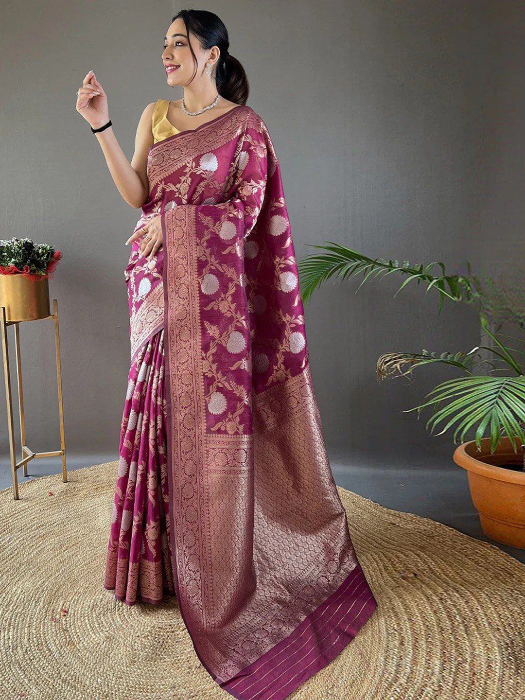 

Kriyansh Woven Design Zari Kanjeevaram Saree, Maroon
