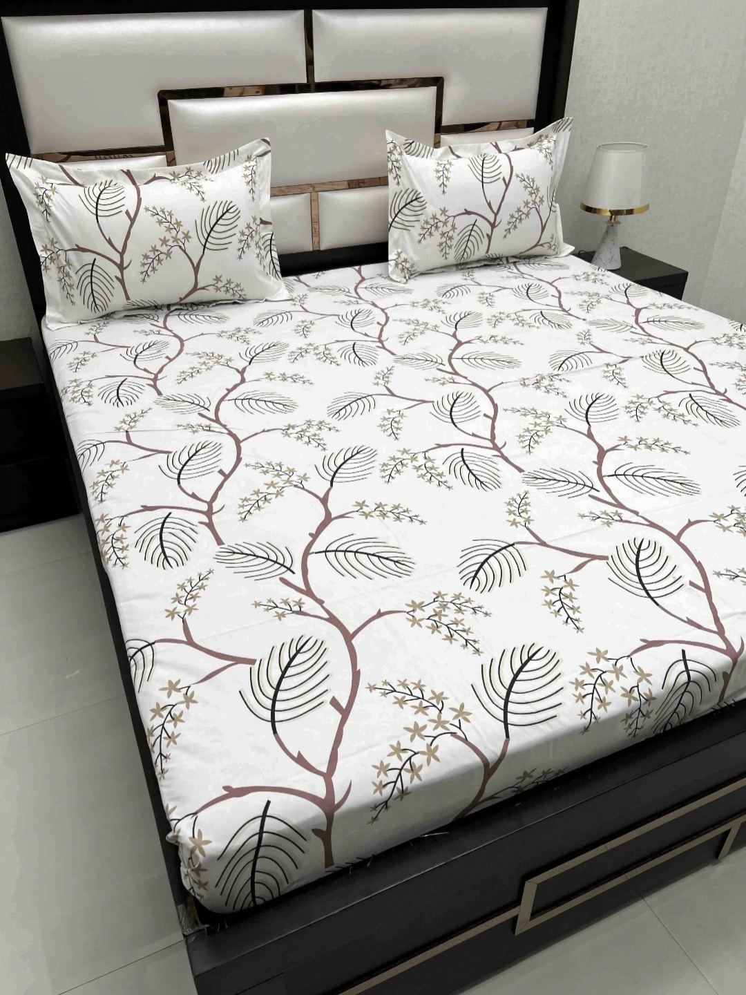 

Pure Decor Queen Size Double Bed Bedsheet With 2 Pillow Covers 2.28m X 2.54m, White