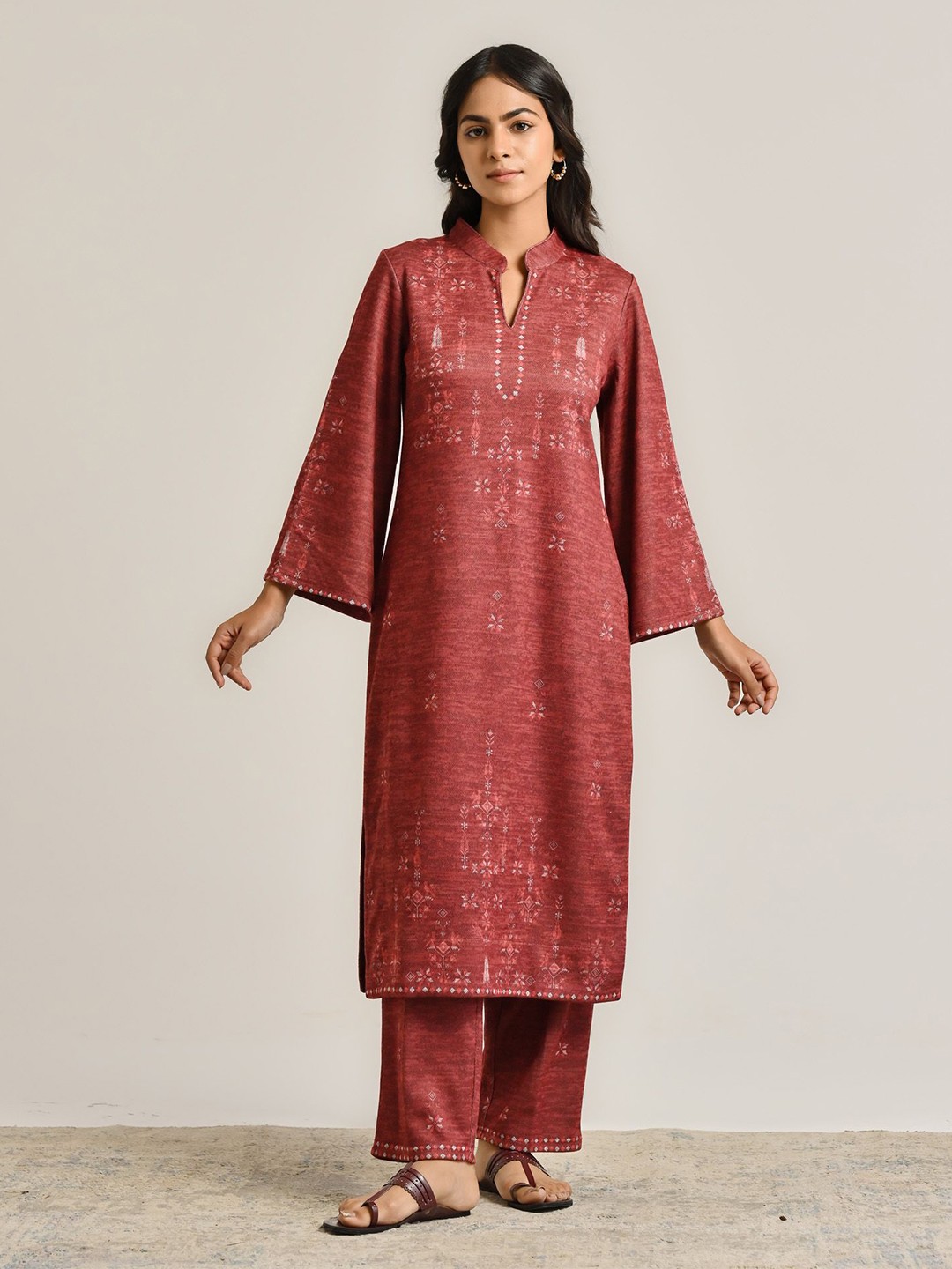 

Rustorange Floral Printed Kurta with Trouser, Maroon