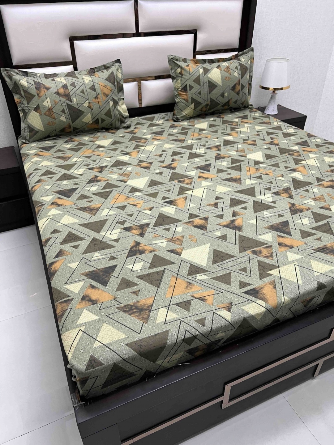 

Pure Decor Cotton Queen Size Double Bedsheet With 2 Pillow Covers 2.28m X 2.54m, Green