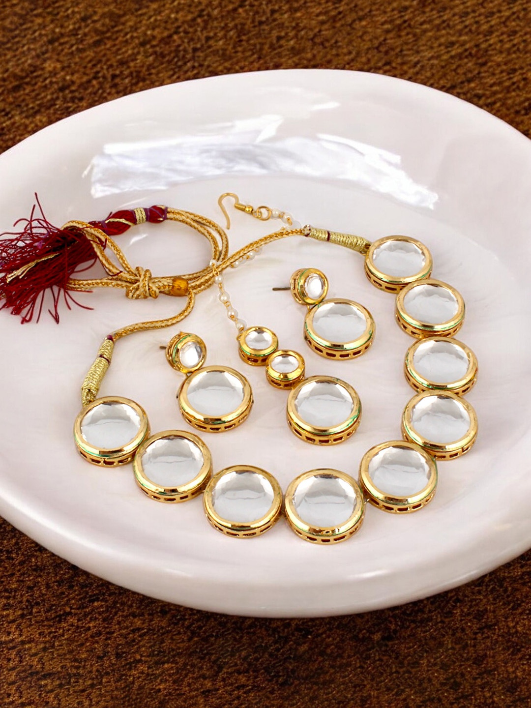 

LUCKY JEWELLERY Gold-Plated Kundan-Studded Jewellery Set