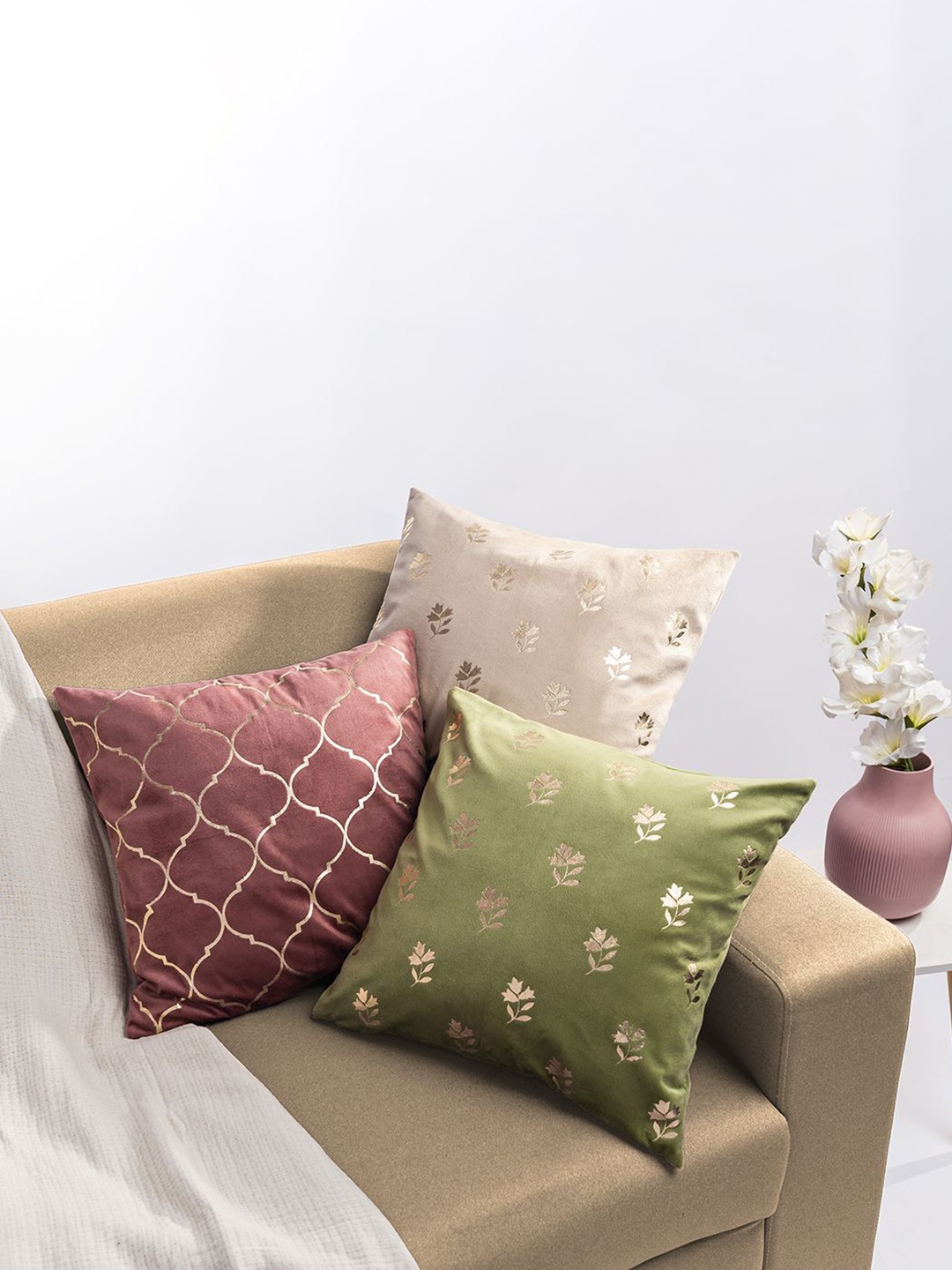 

haus & kinder Multicoloured Set of 5 Velvet Square Cushion Covers, Green