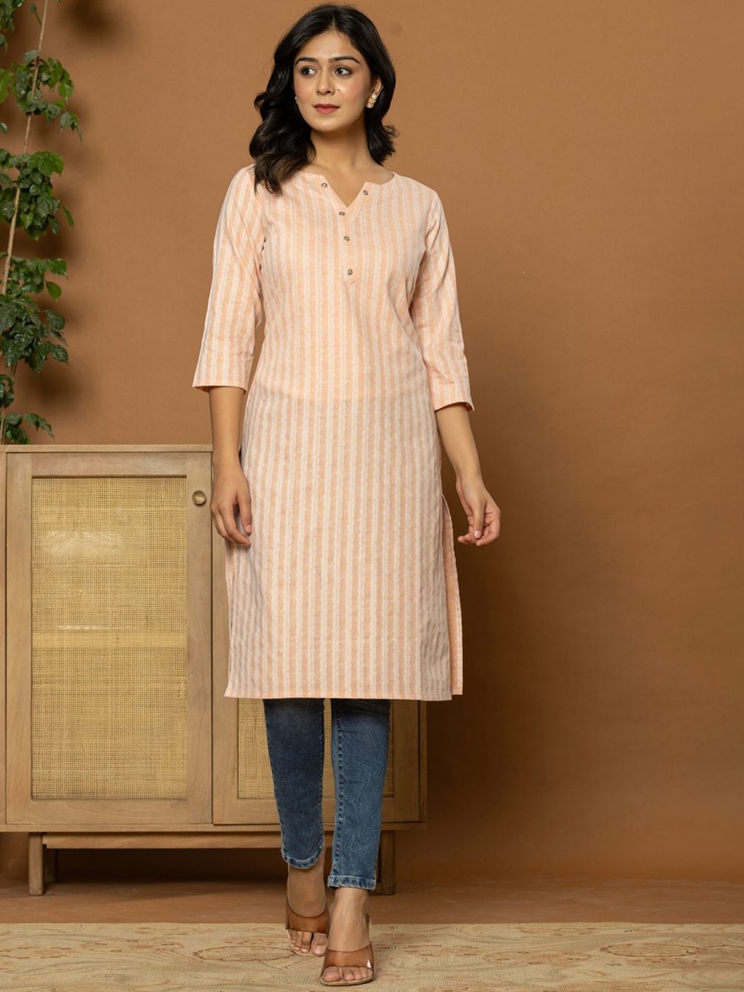 

FLAMBOYANT Women Striped Thread Work Kurta, Peach