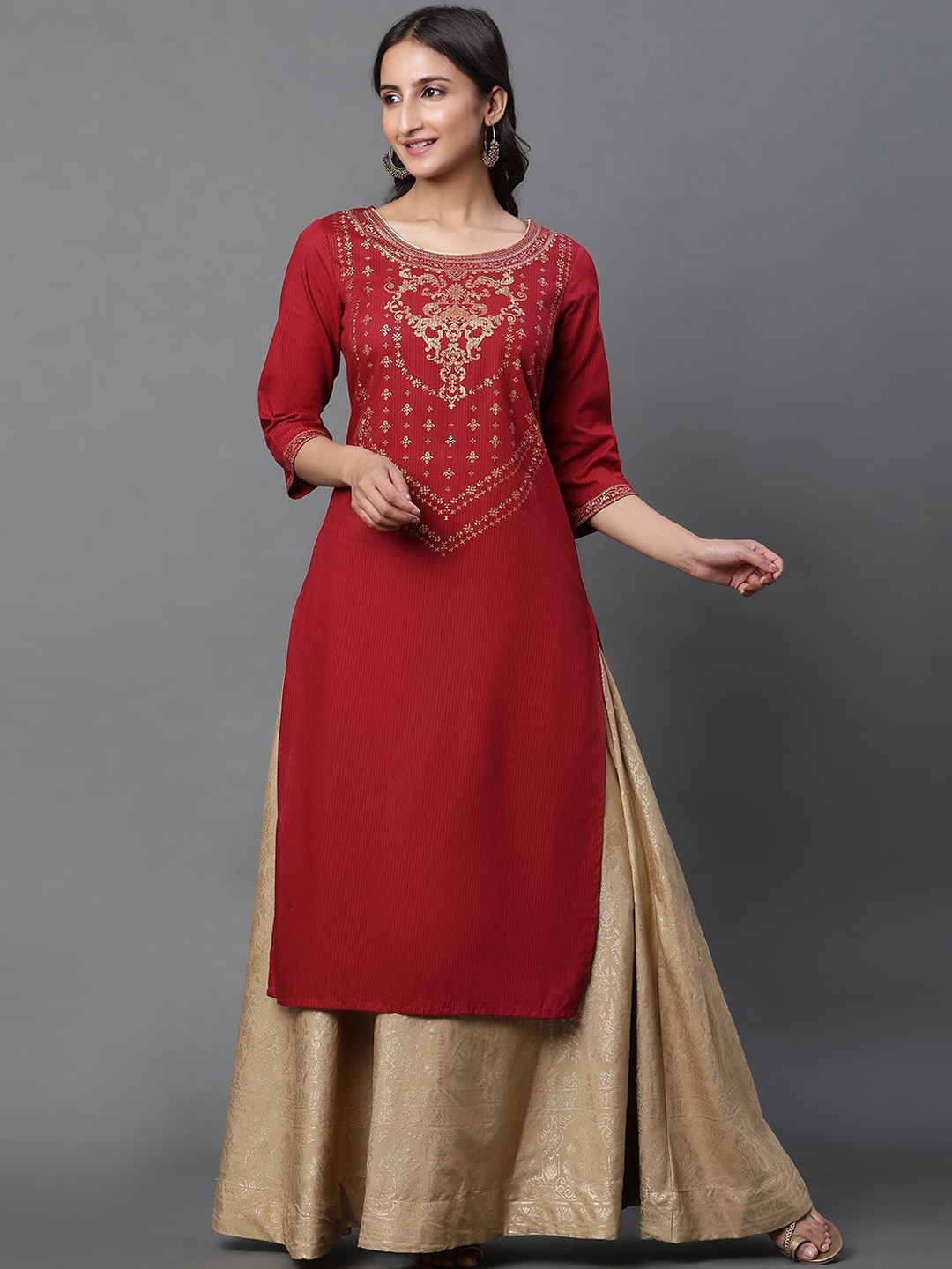 

AURELIA Women Ethnic Motifs Yoke Design Thread Work Kurta, Red