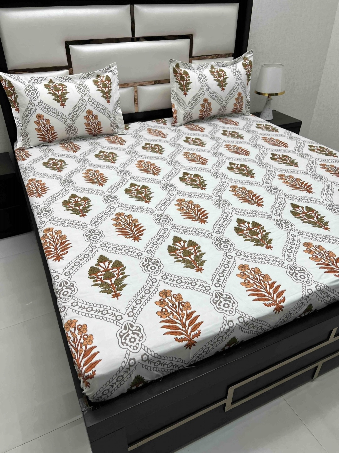 

Pure Decor Queen Size Double Bed Bedsheet With 2 Pillow Covers 2.28 m x 2.54 m, Brown