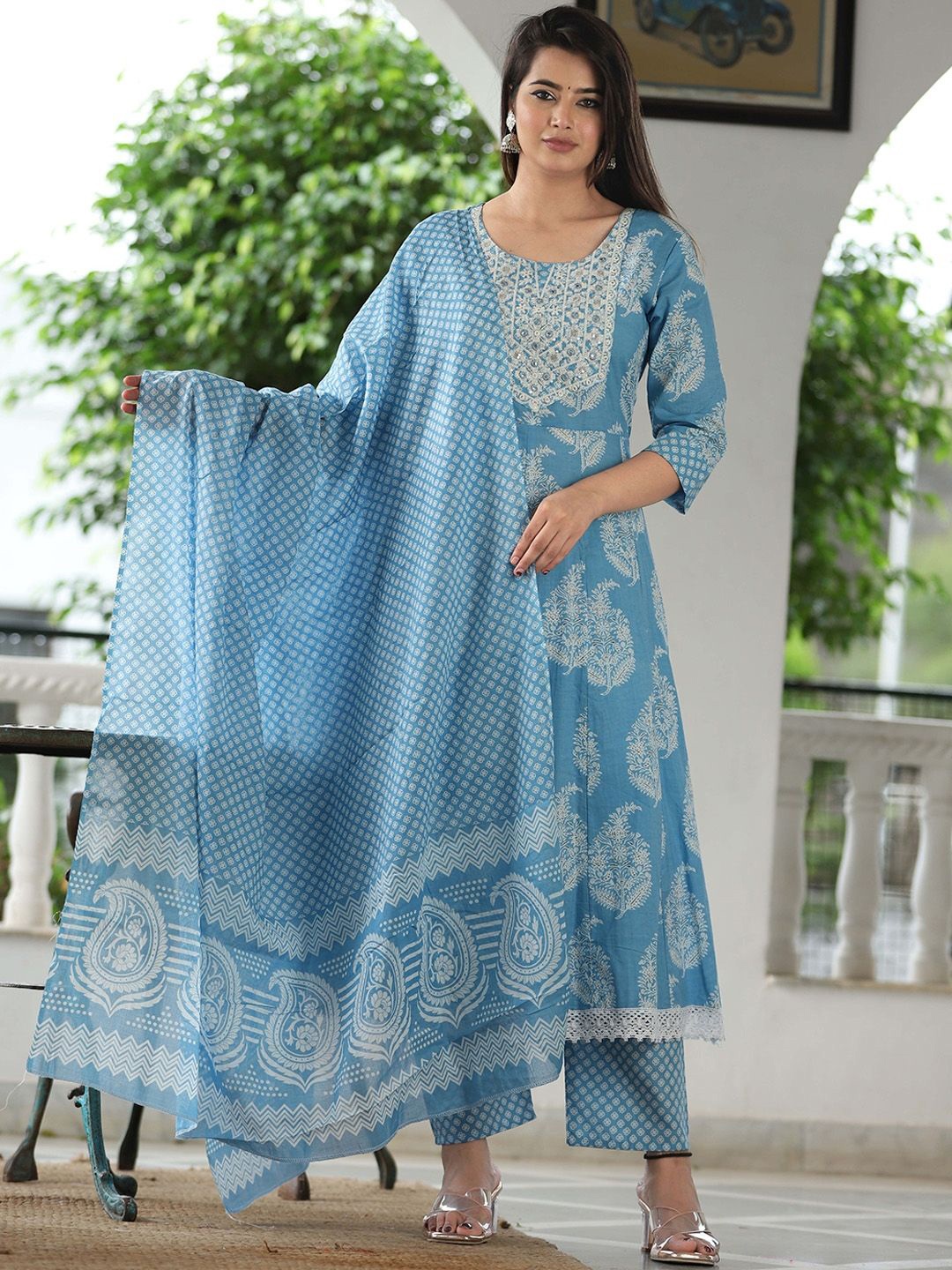 

PARTHVI Ethnic Motifs Printed Regular Thread Work Kurta with Trousers & Dupatta, Blue