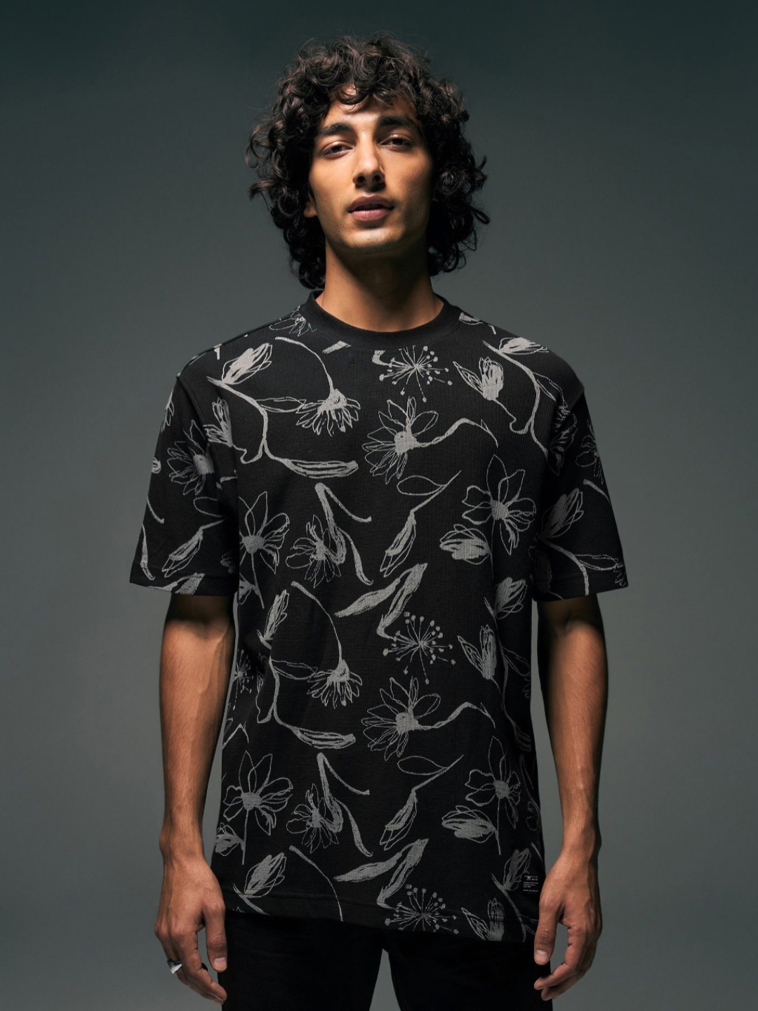 

Flying Machine Floral Printed Relaxed Fit T-shirt, Black