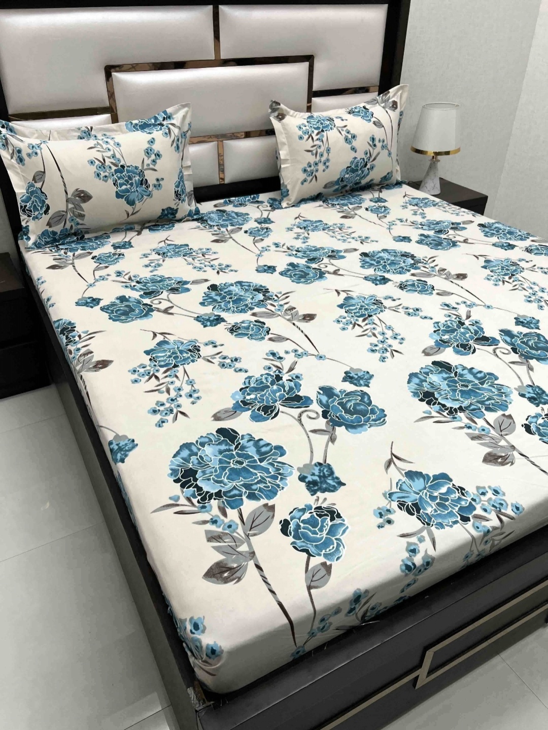 

Pure Decor Queen Size Double Bed Bedsheet With 2 Pillow Covers 2.28 m x 2.54 m, Blue