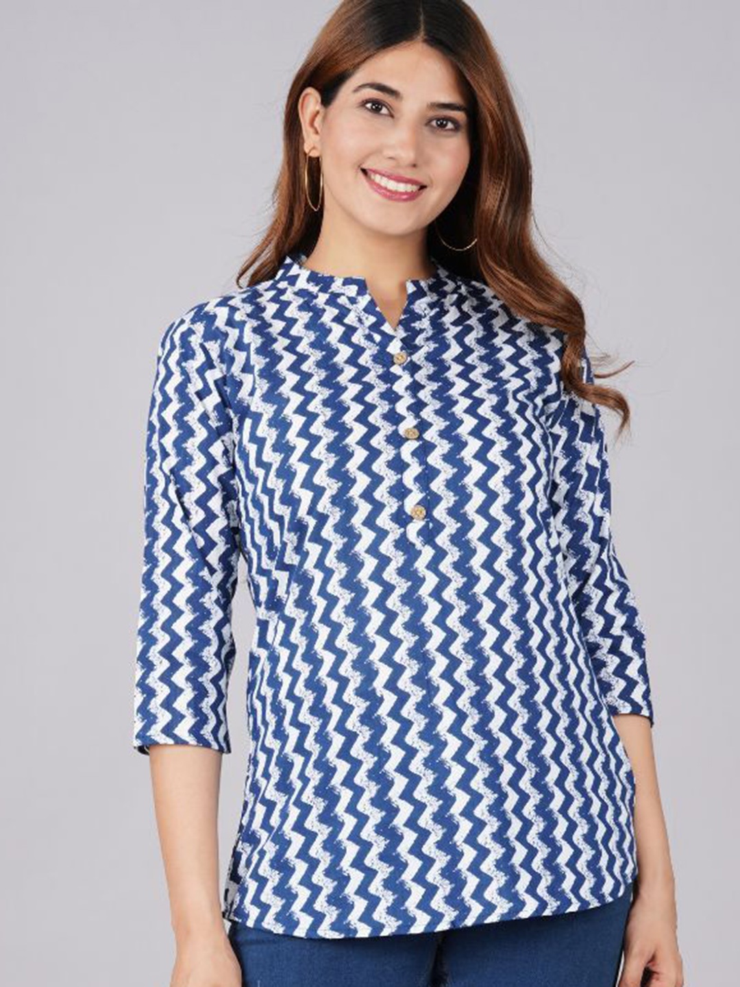 

Bahe Kurtiz Women Floral Printed Kurta, Blue