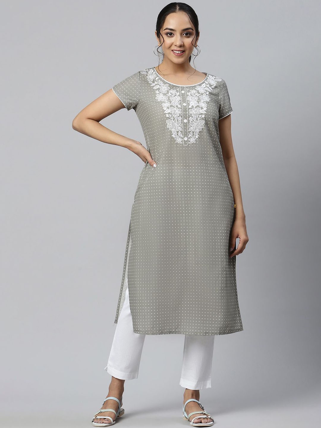 

AURELIA Women Printed Thread Work Kurta, Grey