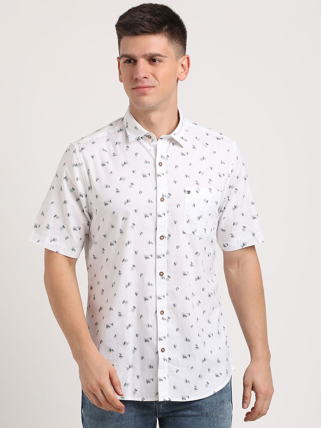 

Turtle Men Relaxed Slim Fit Floral Opaque Printed Casual Shirt, White