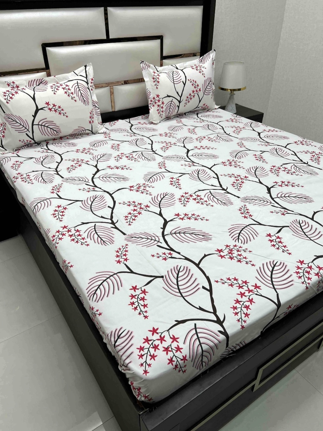 

Pure Decor Queen Size Double Bedsheet With 2 Pillow Covers 2.28m X 2.54m, White