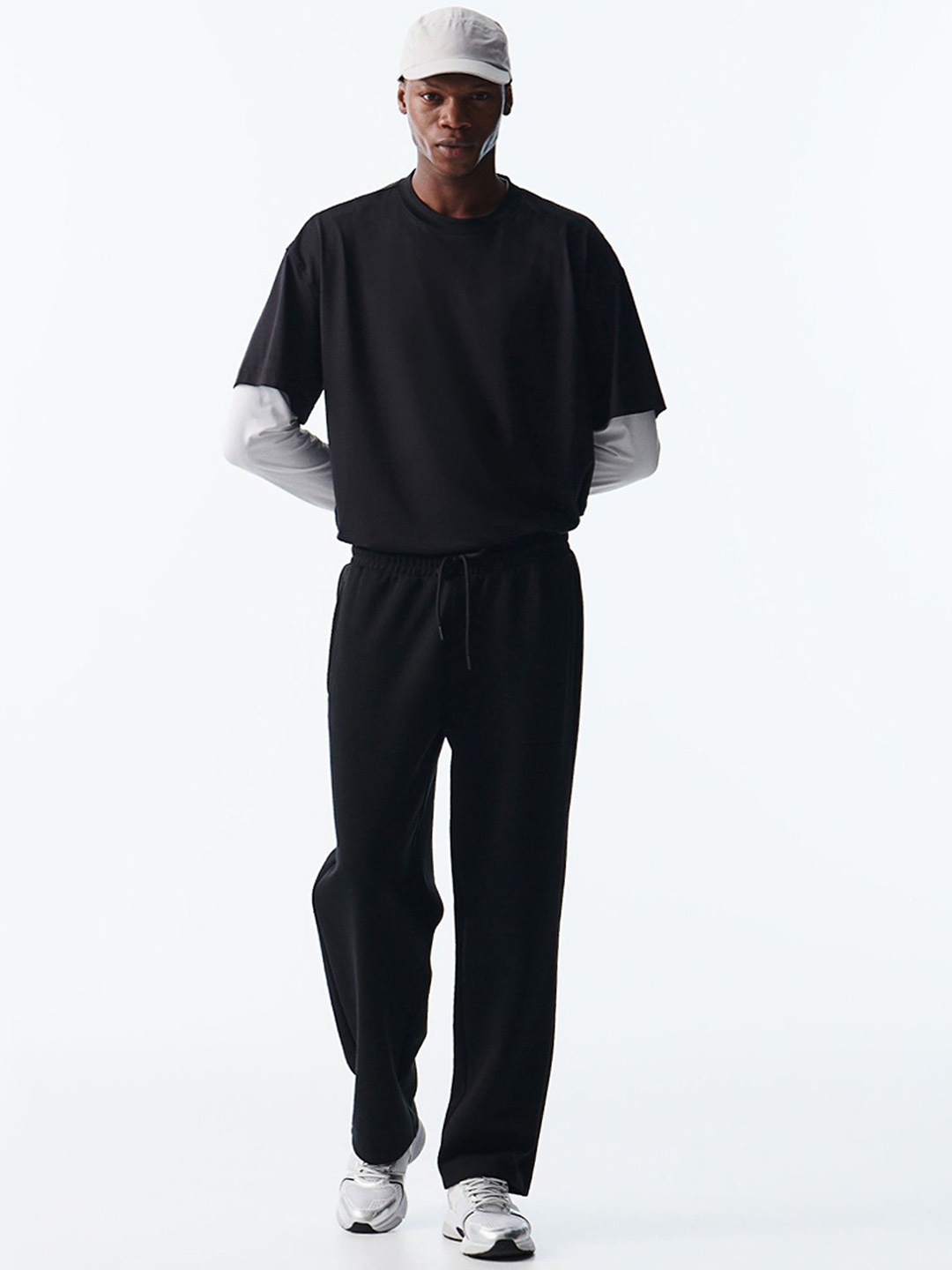 

H&M Regular Fit Sports Trackpant, Black