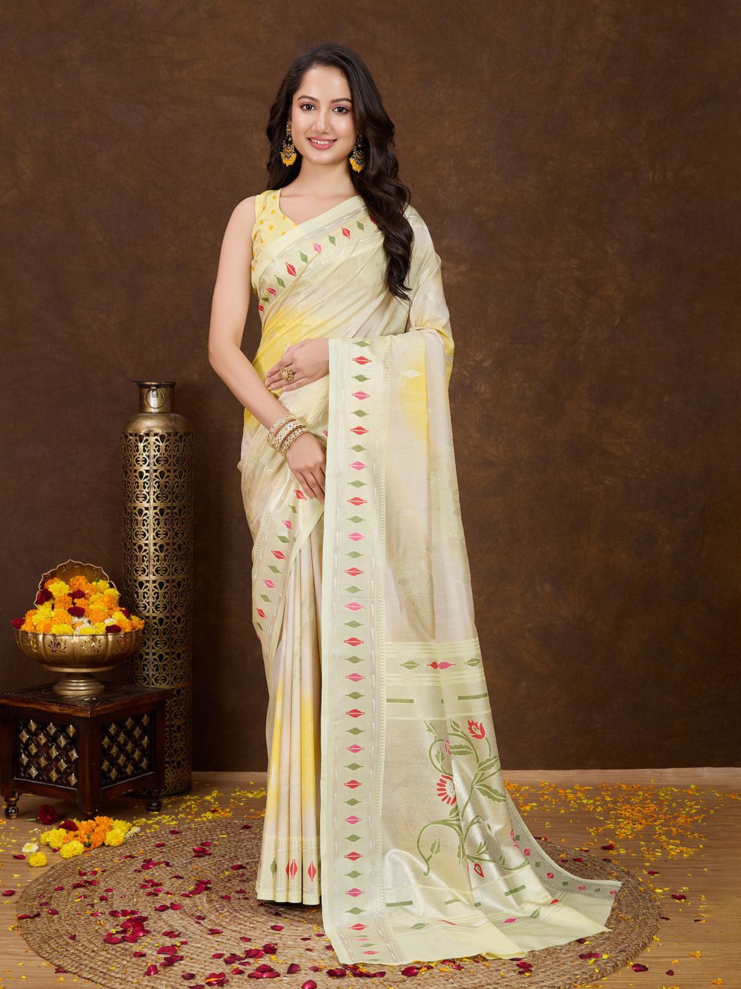 

Rekha Maniyar Woven Design Zari Khandua Silk Banarasi Saree, Yellow