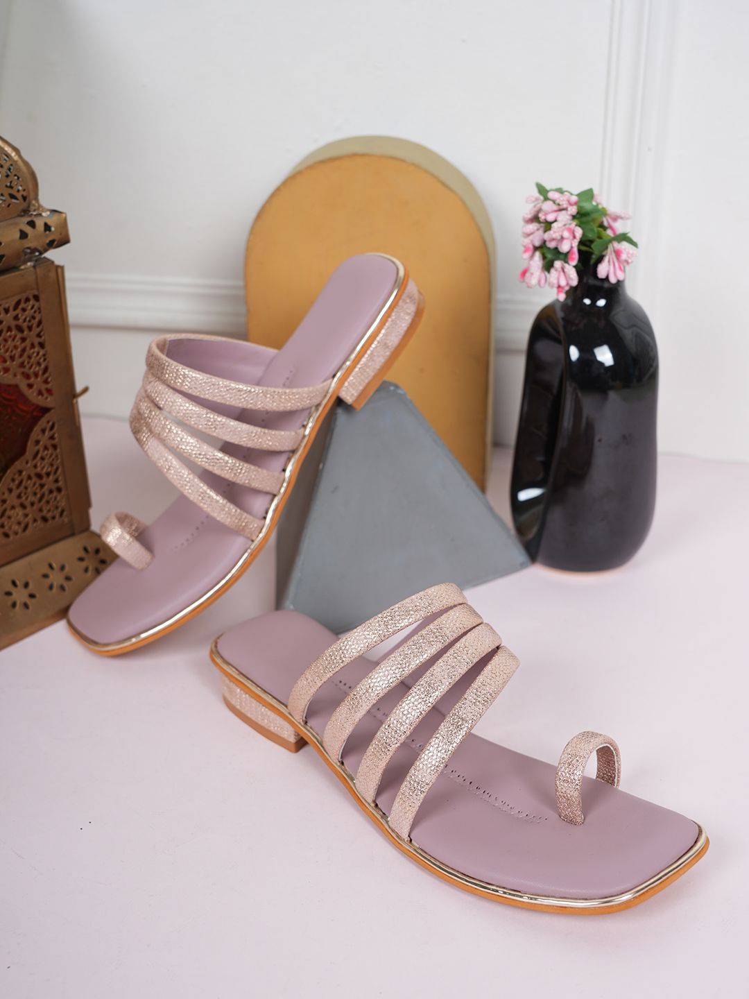 

Walkfree Women Striped One Toe Flats, Lavender