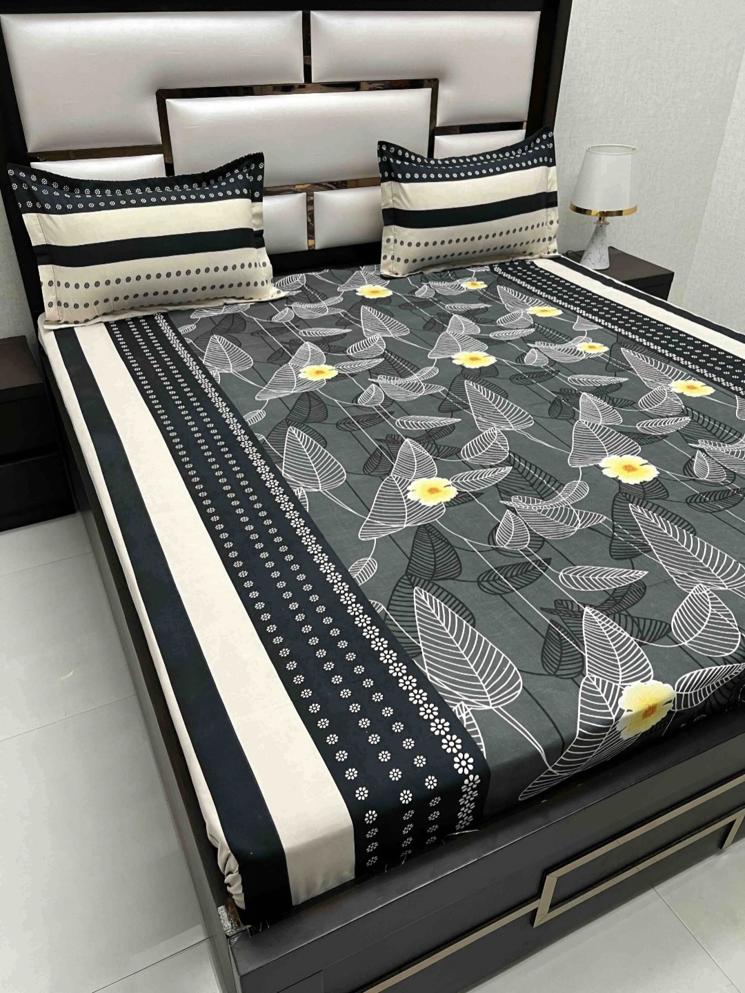 

Pure Decor Amulya Black Floral Microfiber 210 TC Queen Bedsheet Set 2.25 m x 2.55 m