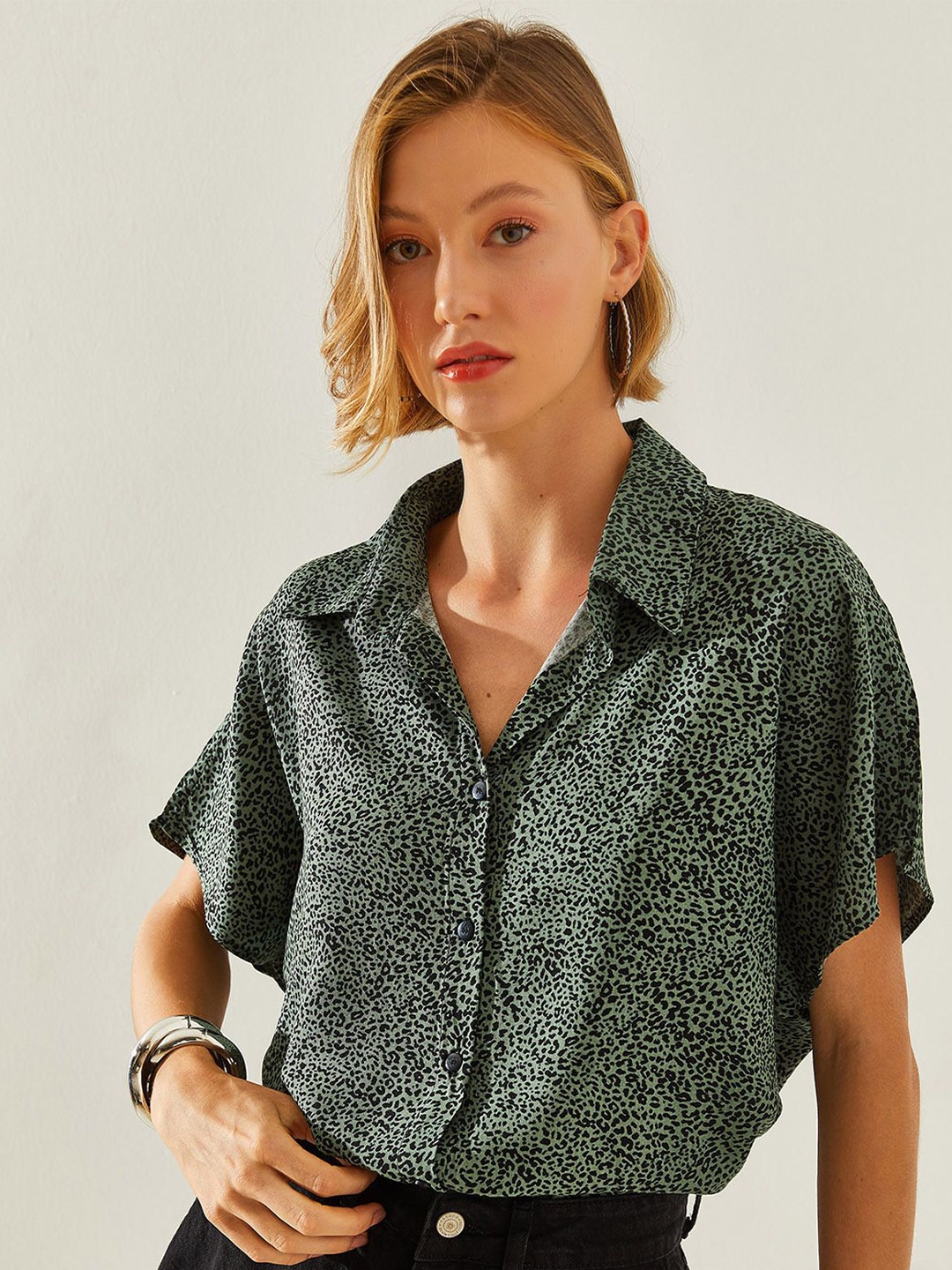 

Trendyol Women Opaque Printed Casual Shirt, Na