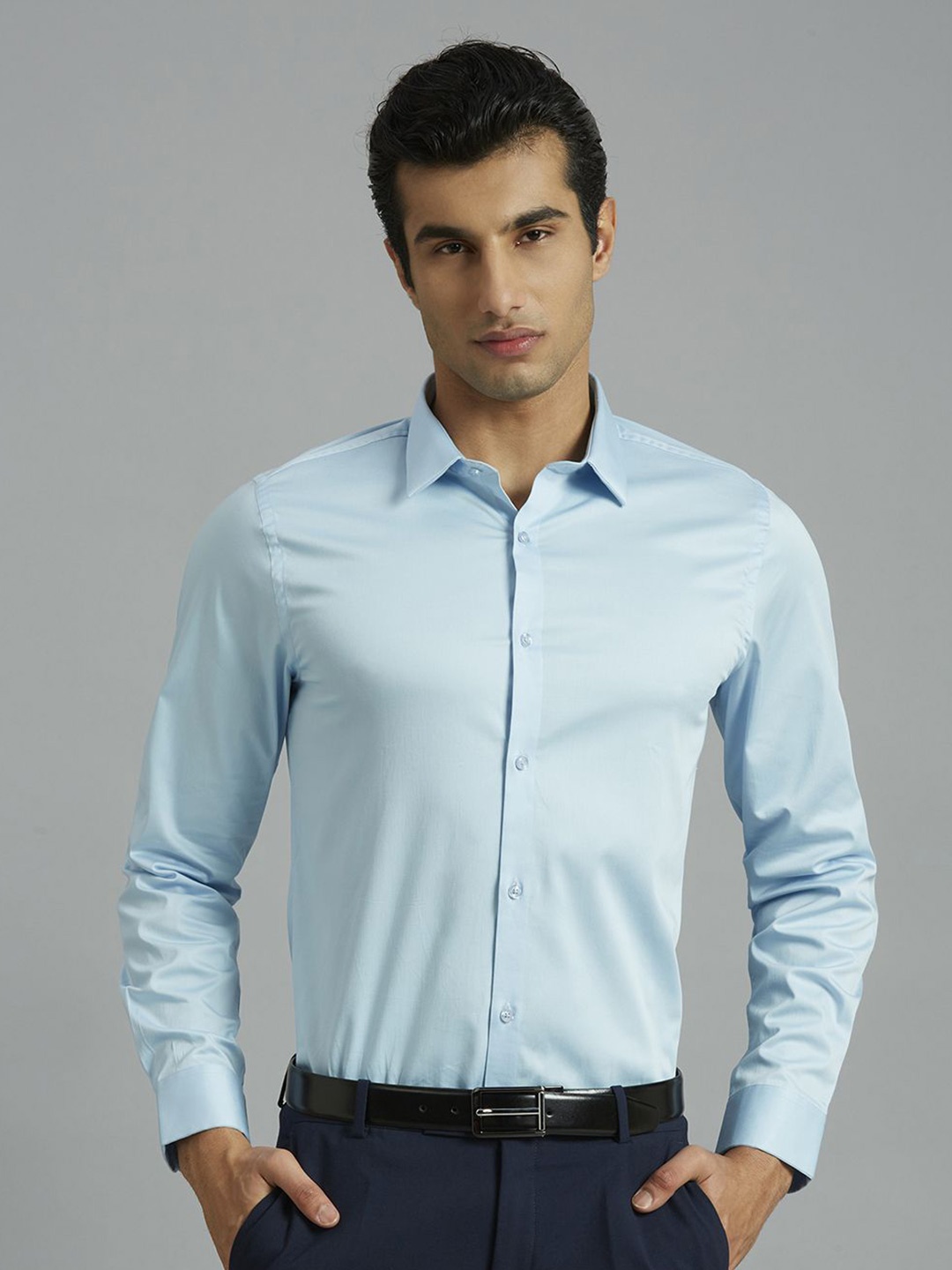 

Reid & Taylor Men Slim Fit Opaque Formal Shirt, Blue
