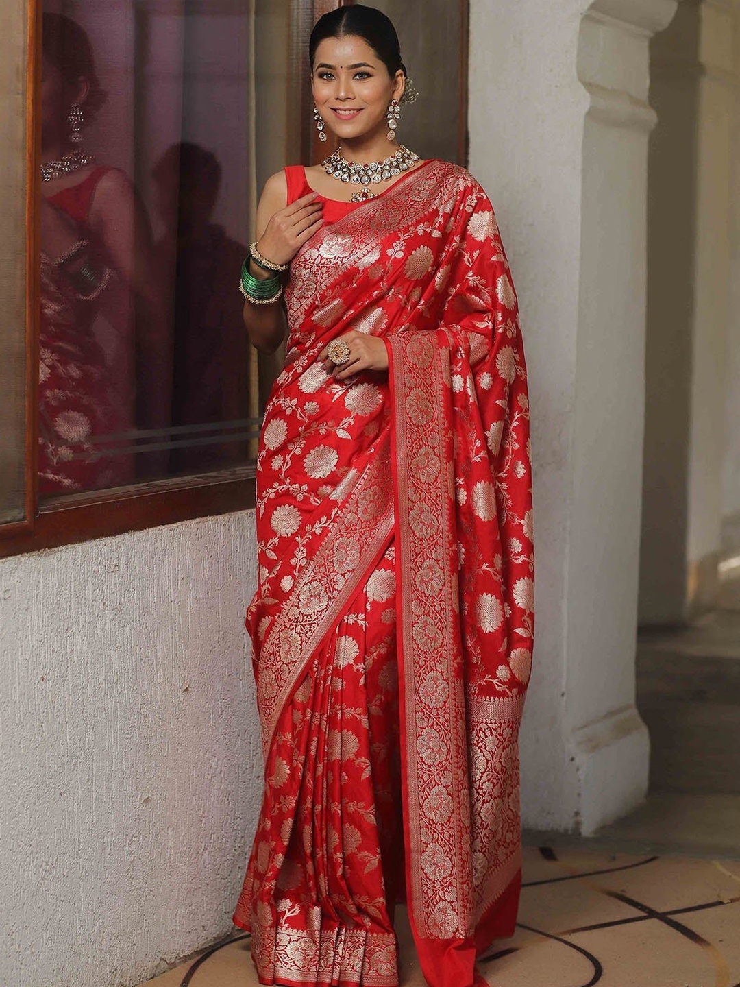 

KALINI Woven Design Zari Banarasi Saree, Red