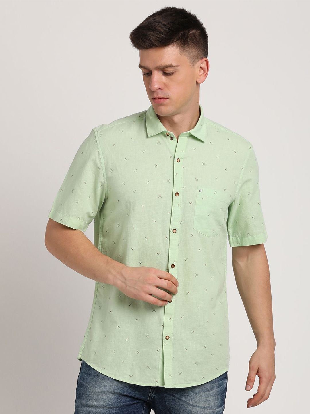 

Turtle Men Relaxed Slim Fit Opaque Casual Shirt, Green