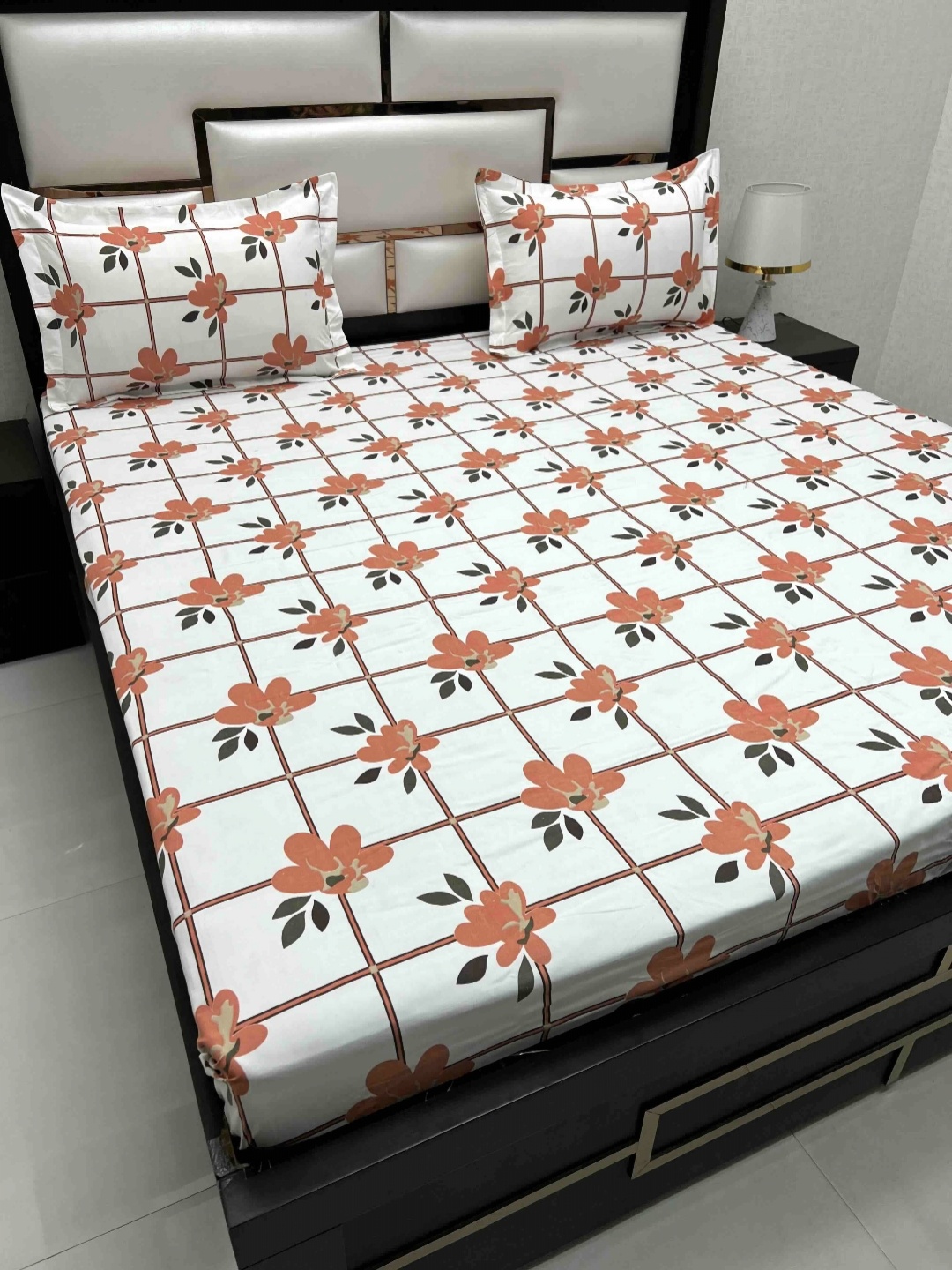 

Pure Decor Queen Size Double Bedsheet With 2 Pillow Covers 2.28m X 2.54m, White