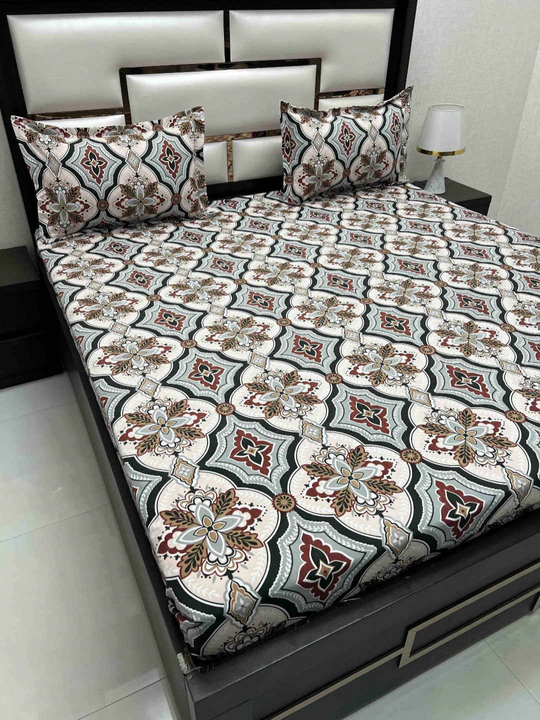 

Pure Decor Queen Size Double Bed Bedsheet With 2 Pillow Covers 2.28m X 2.54m, Blue