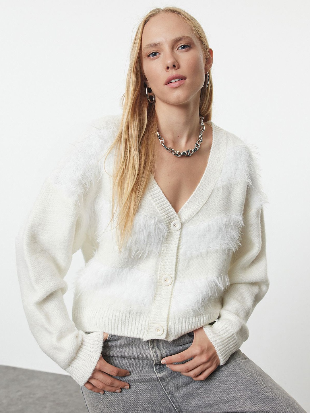 

Trendyol Women Crop Cardigan, White